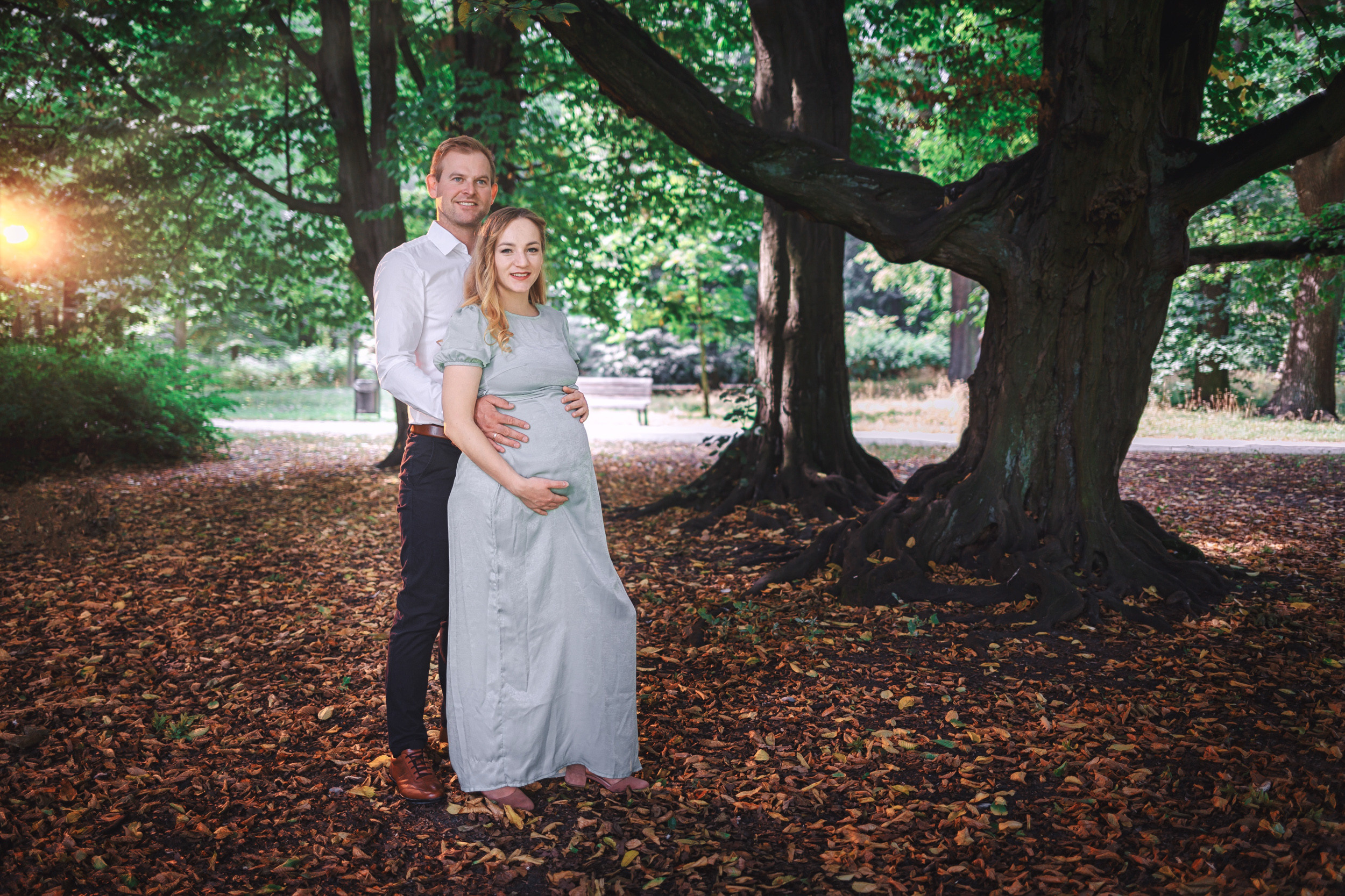 Outdoor Maternity Portrait Session Edmonton | Dimitri Studio