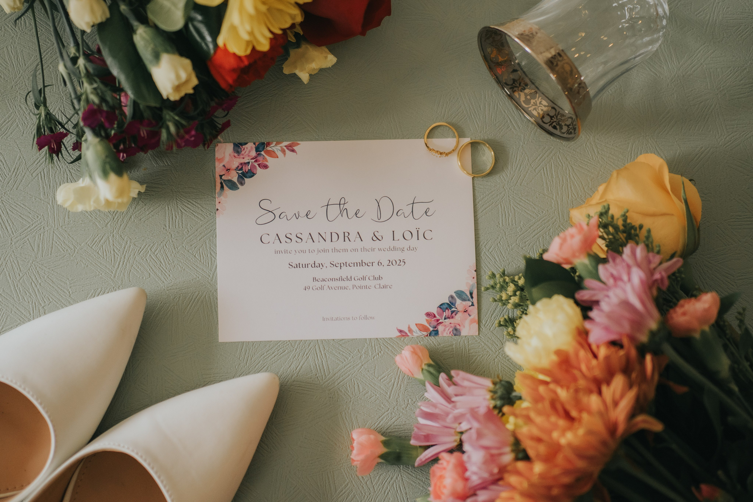 Wedding of Cassandra and Loïc in Beaconsfield, Montreal. Montreal Wedding Photographer — Muriel Oe Photo