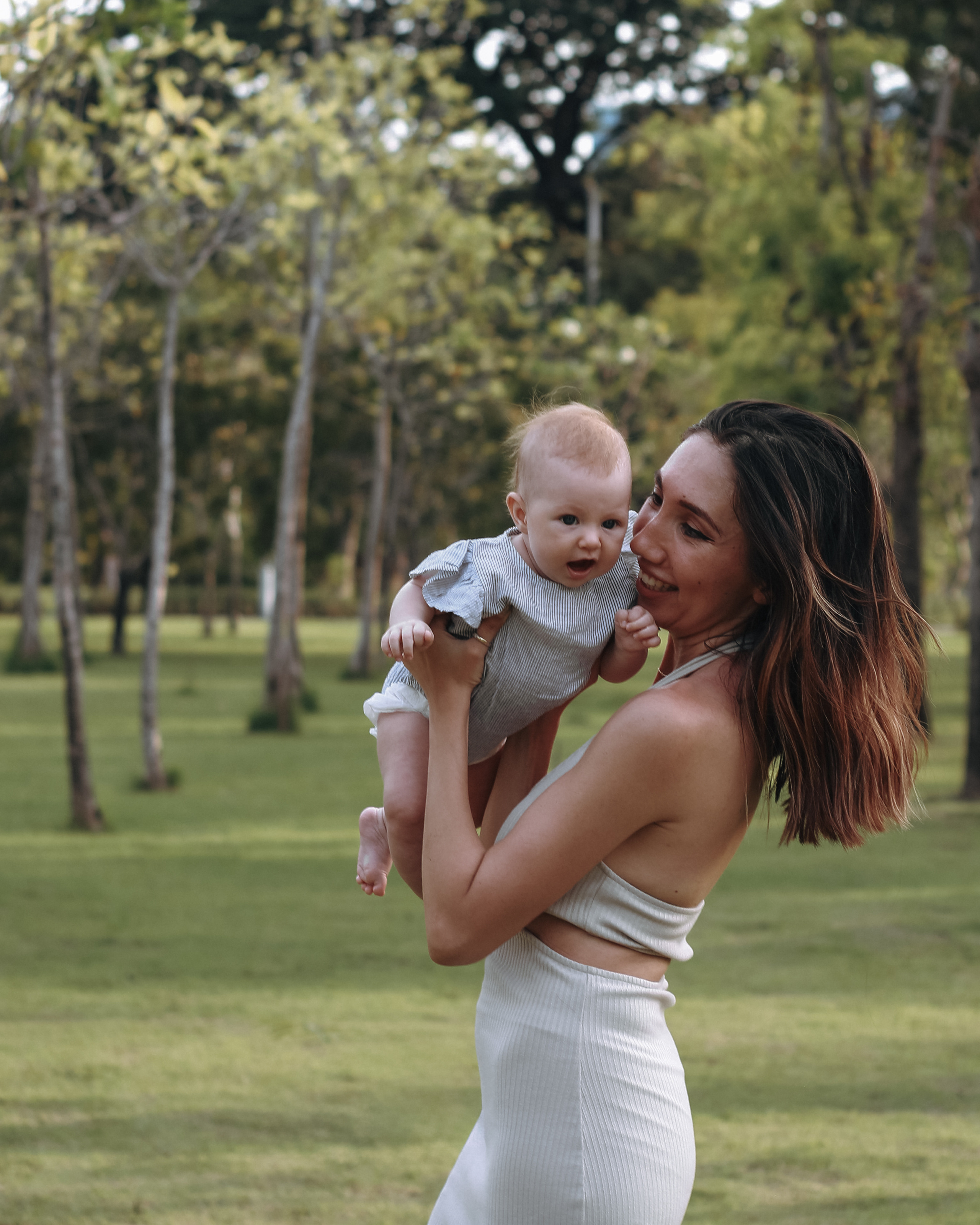 Warm Words. Family and wedding photographer in Bangkok, Thailand