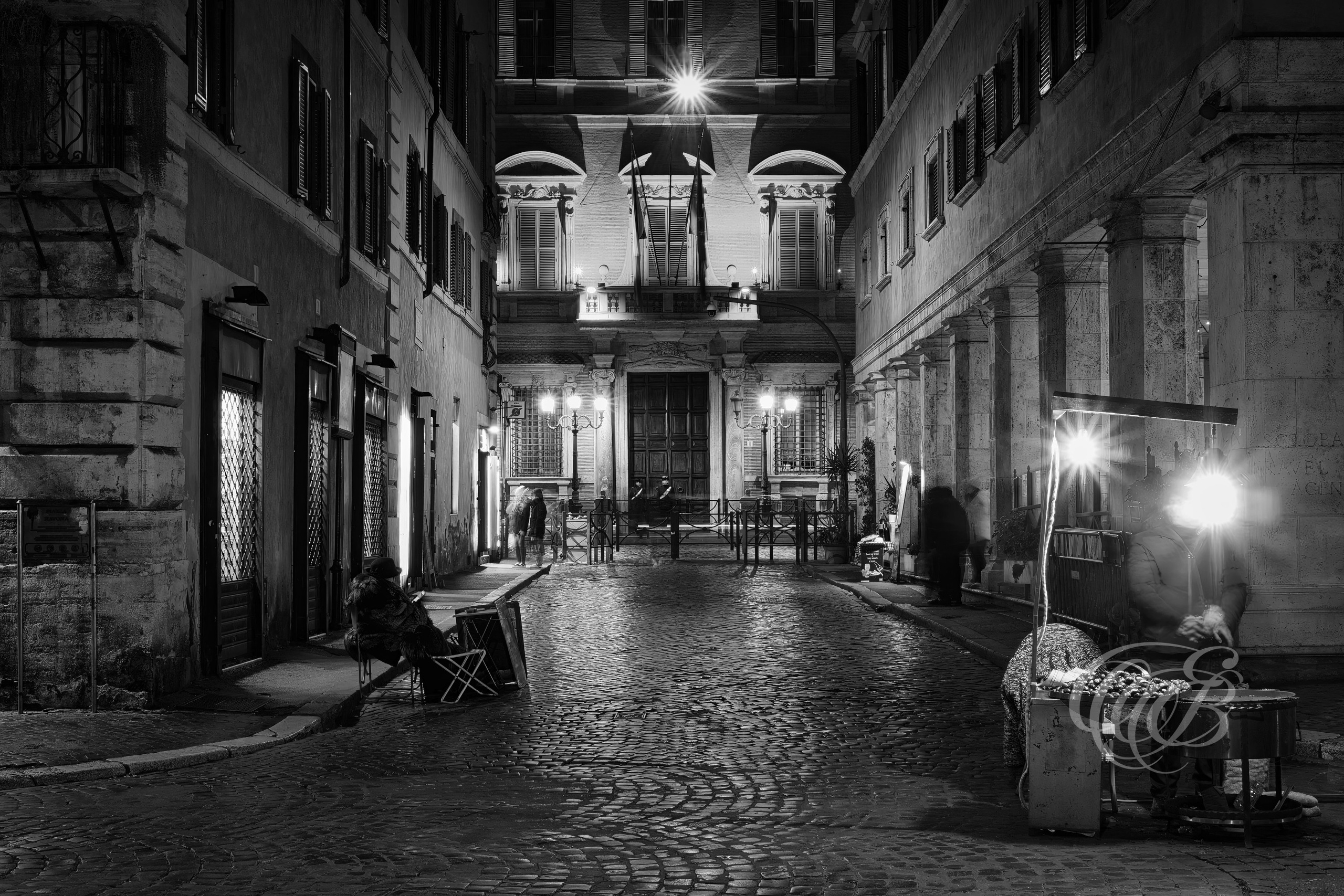 Rome Italy - Corsia Agonale street - Eduardo Bartoli Fine Art Photography - Black and white fine art photograph of Corsia Agonale street in Rome, Italy – photography by Eduardo Bartoli.