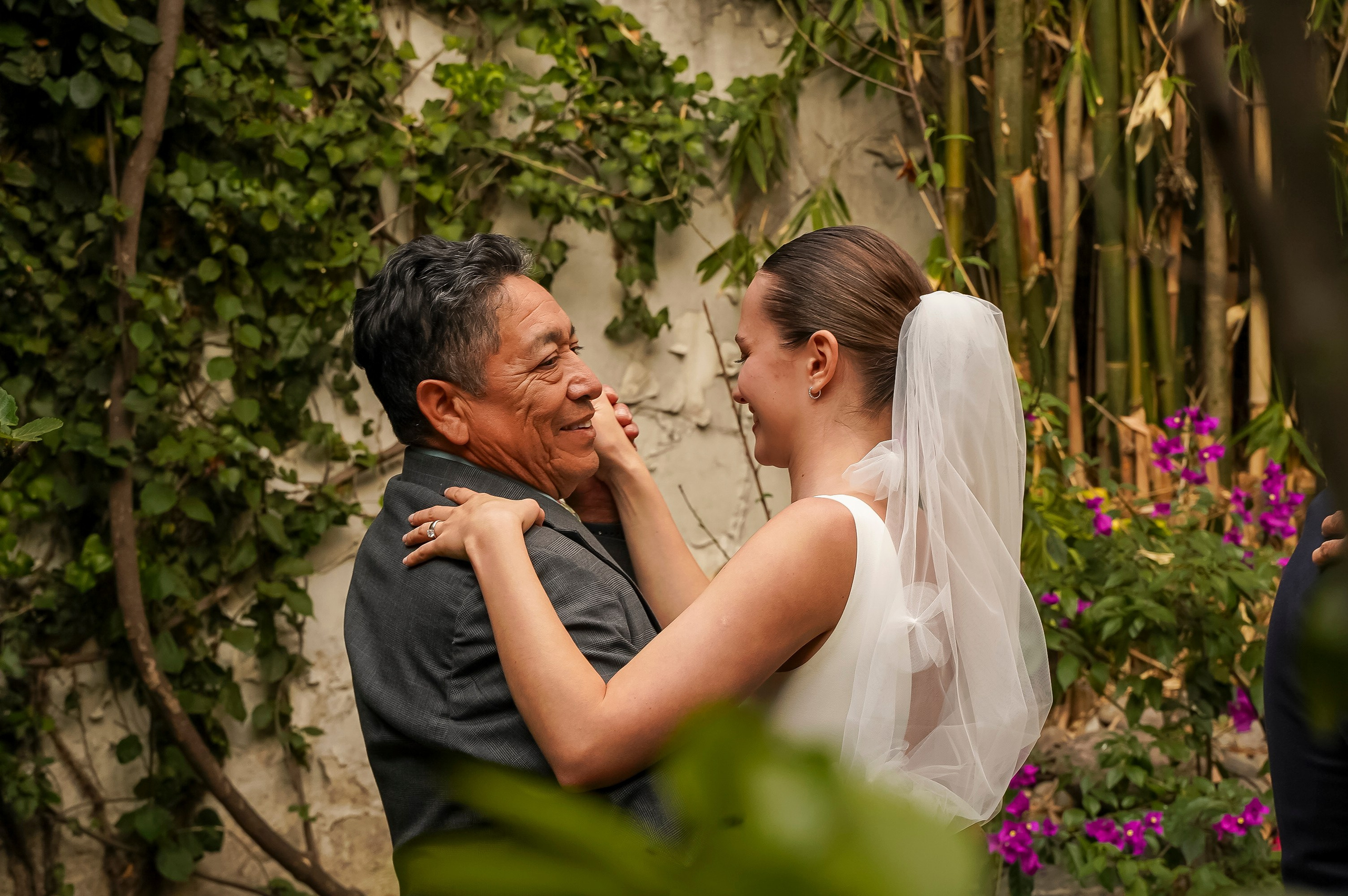 Professional Mexico City photographer specializing in weddings, surprise proposals, horse photo sessions and private events in Chapultepec. Ekaterina Frolova photography