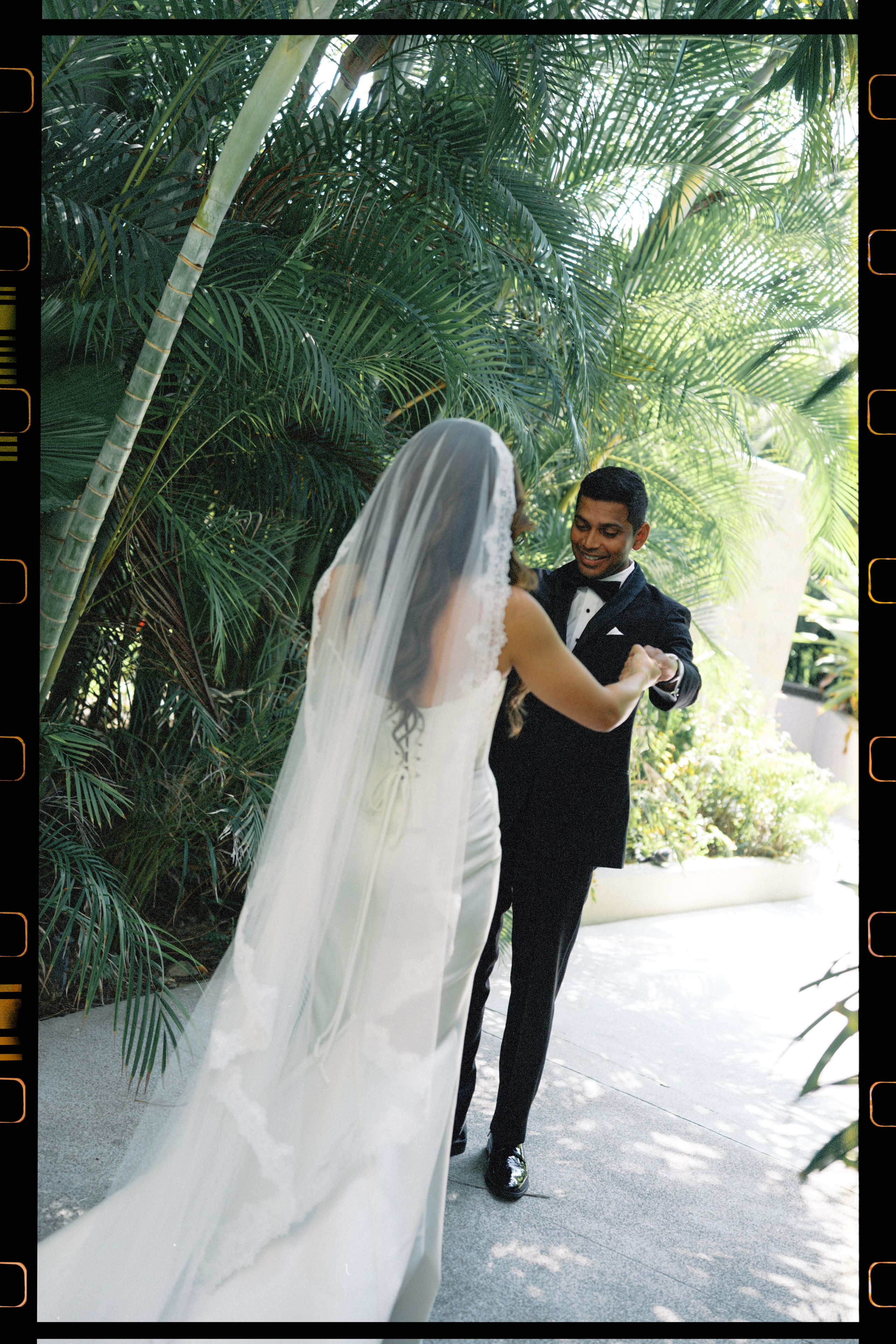 Tori & Keyur. Sayulita Wedding Photographer, Puerto Vallarta, Cabo
