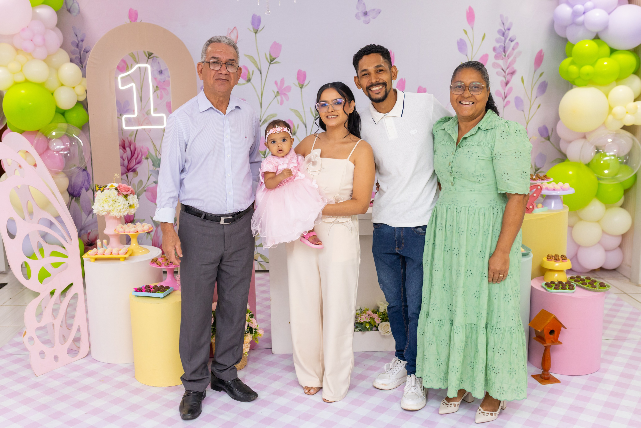 AURORA 1 ANO. Rainer Fotos