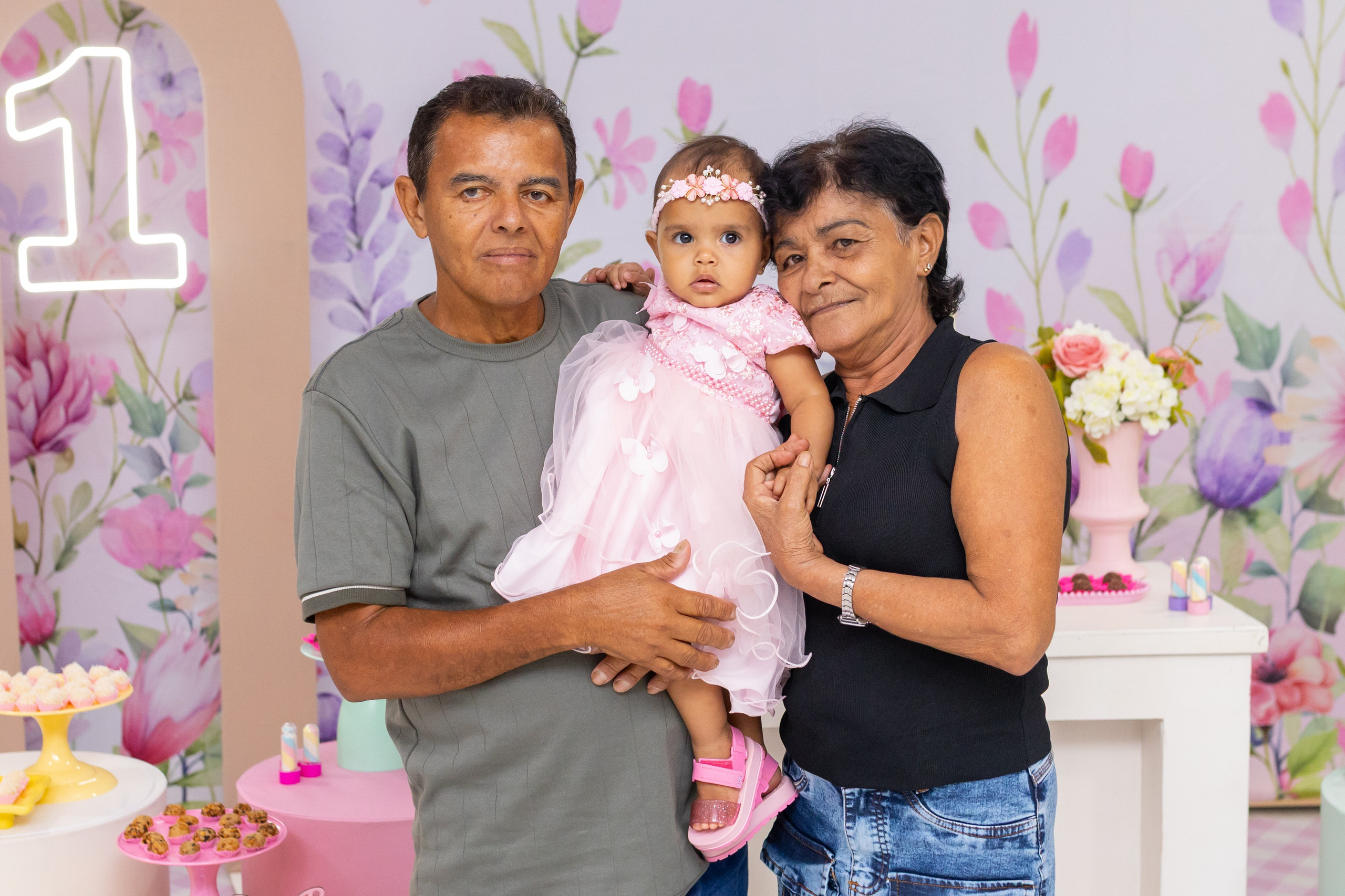 AURORA 1 ANO. Rainer Fotos