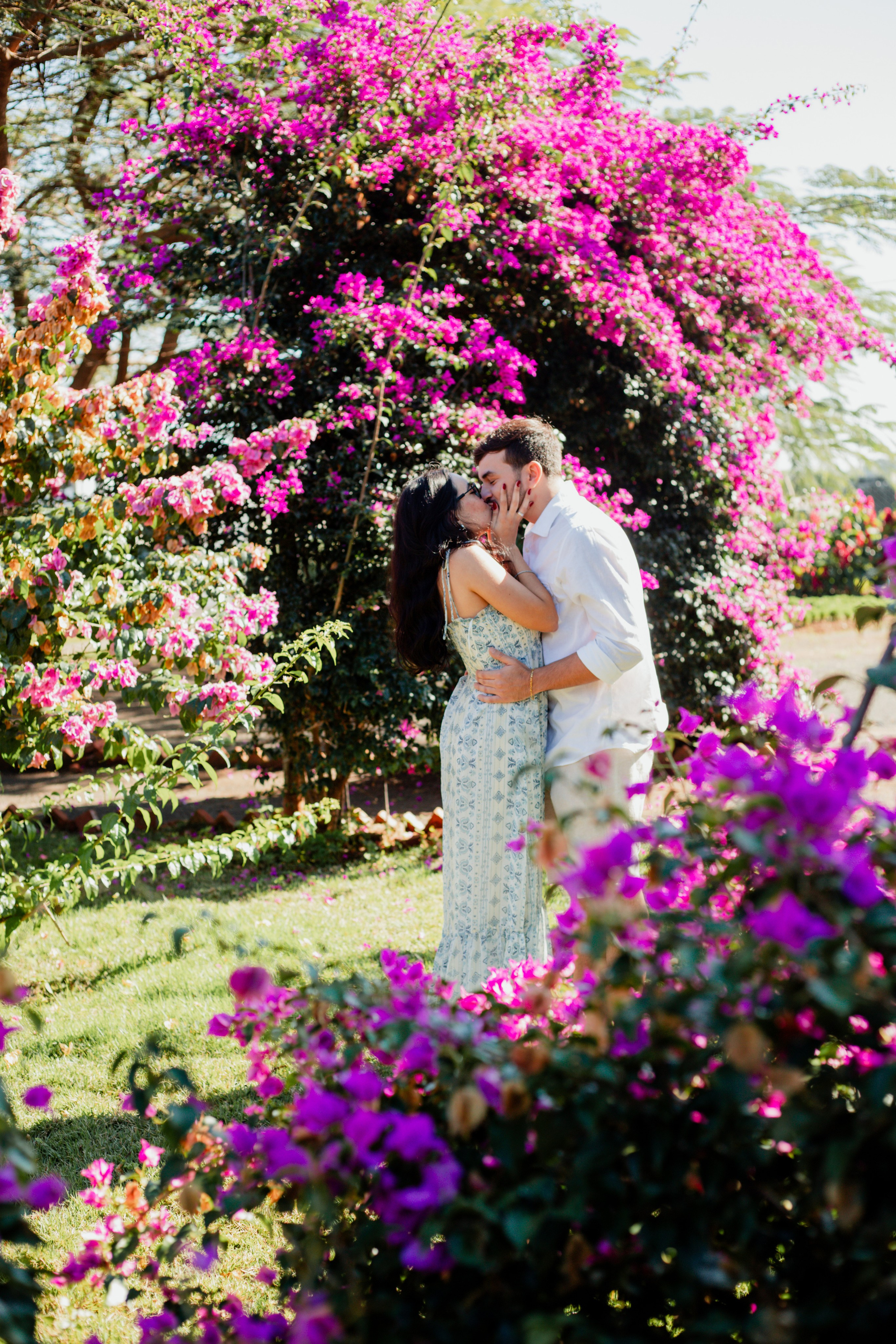 Pedido de Casamento e Pré-Wedding em Holambra | Joyce Maria Fotografia. Joyce Maria Fotografia | Fotógrafa em Holambra