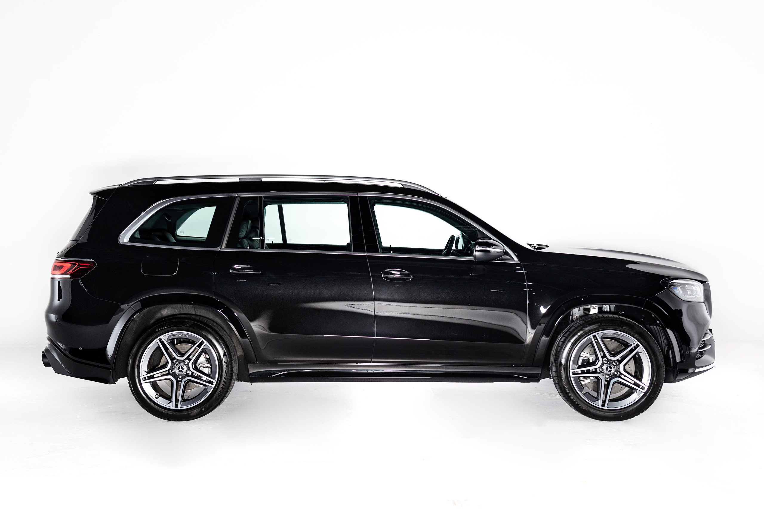 Автомобильная фотосъемка Mercedes GLS в студии. PHOTOGRAPHER QUINTANA ROO