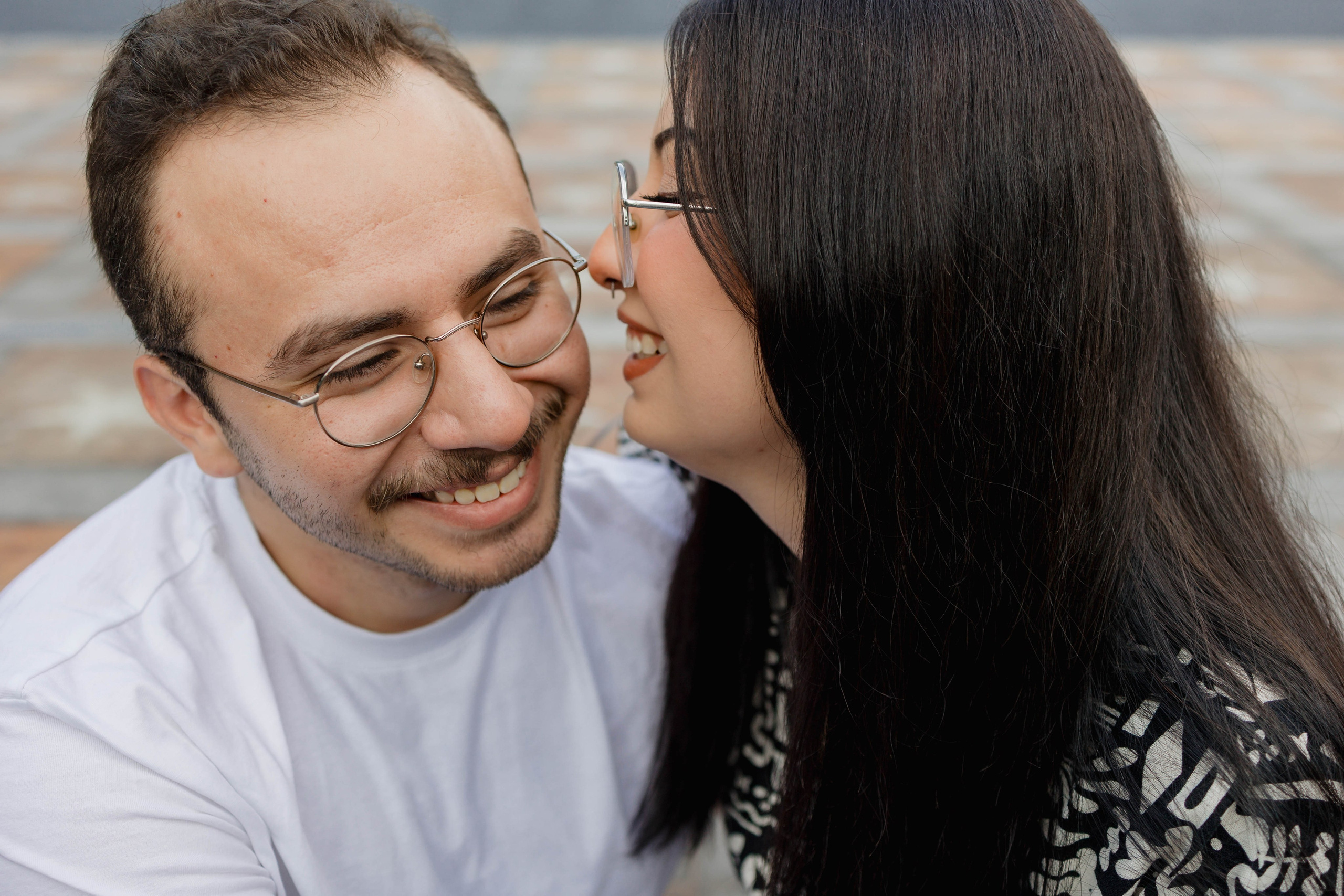 Whispers in the Greenery: Couple Photoshoots in Guadalajara