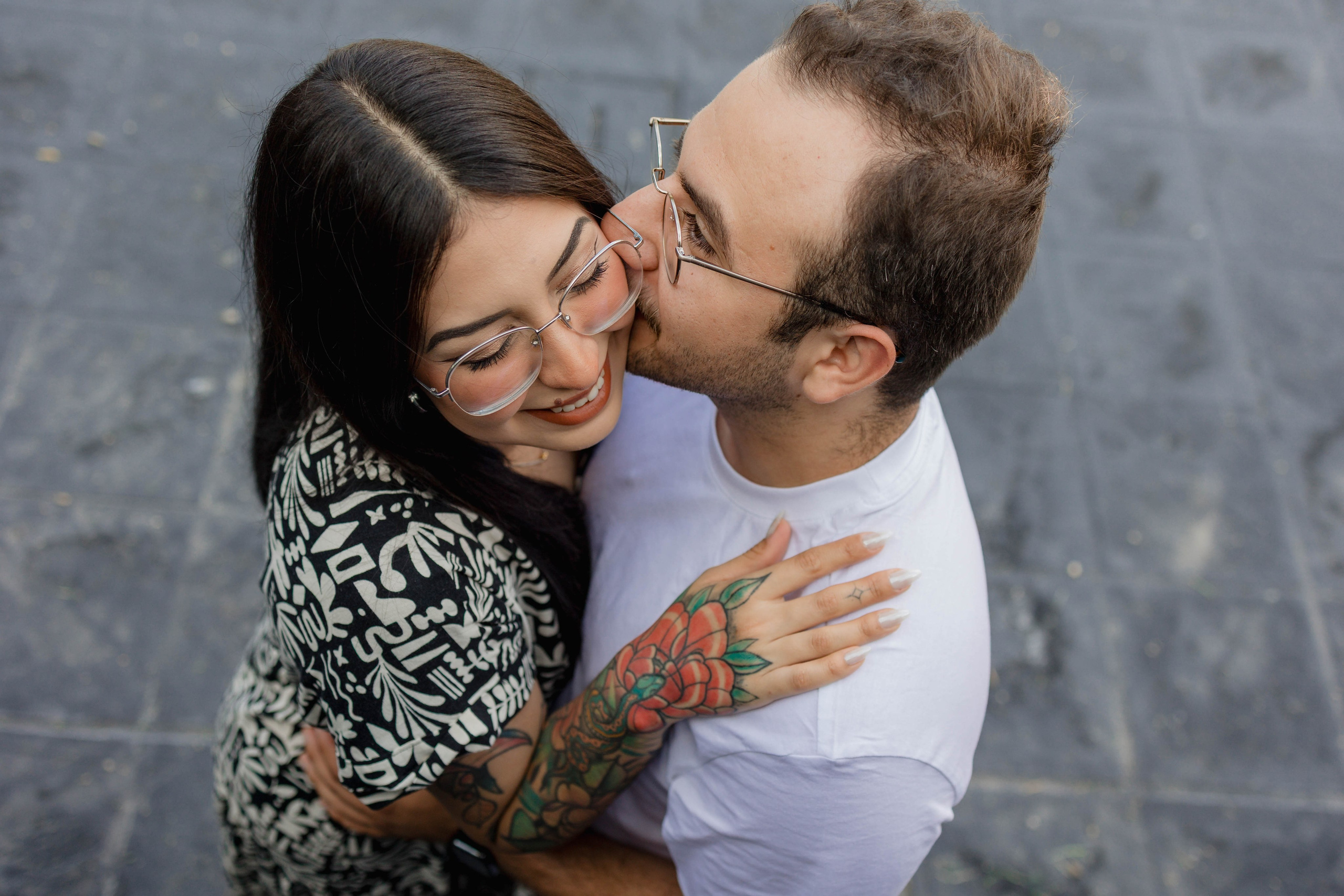 Whispers in the Greenery: Couple Photoshoots in Guadalajara