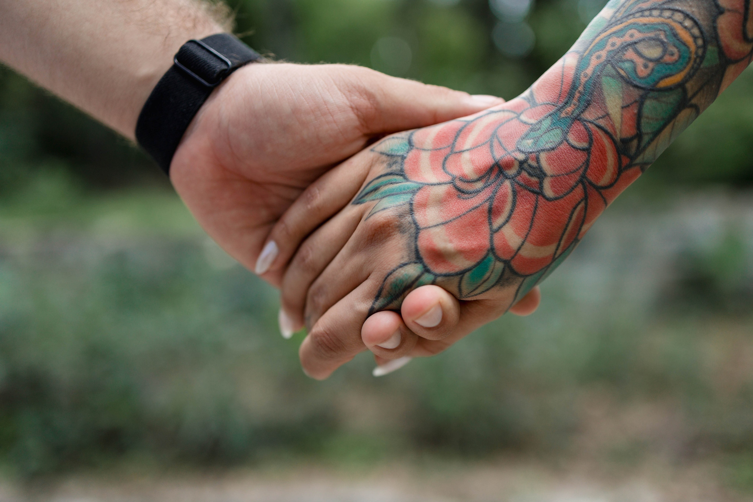Whispers in the Greenery: Couple Photoshoots in Guadalajara