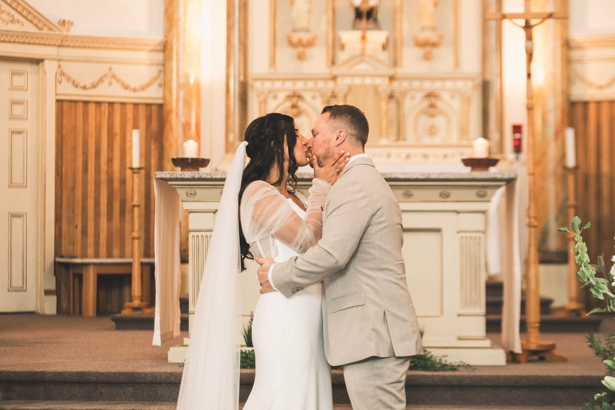 Elegant & Emotional Wedding Photography in Toronto | Madhurina Photography. Madhurina photography