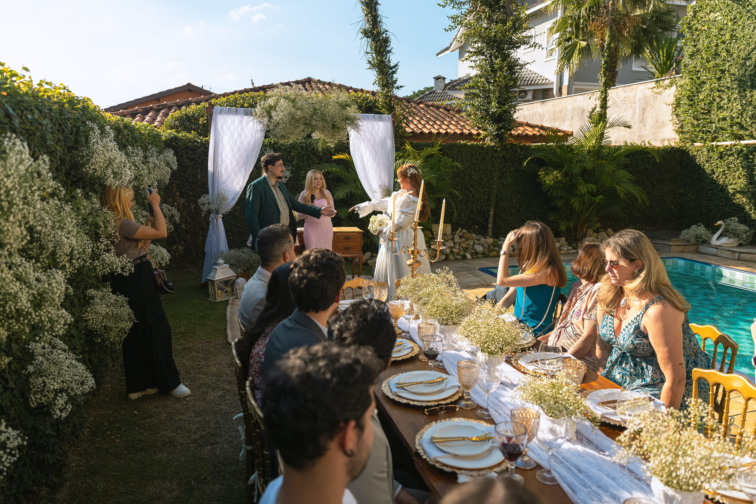Fotógrafa de casamento em São Paulo, registrando cerimônia, celebração e momentos espontâneos com autenticidade. Fotografias para reviver cada emoção do casamento.