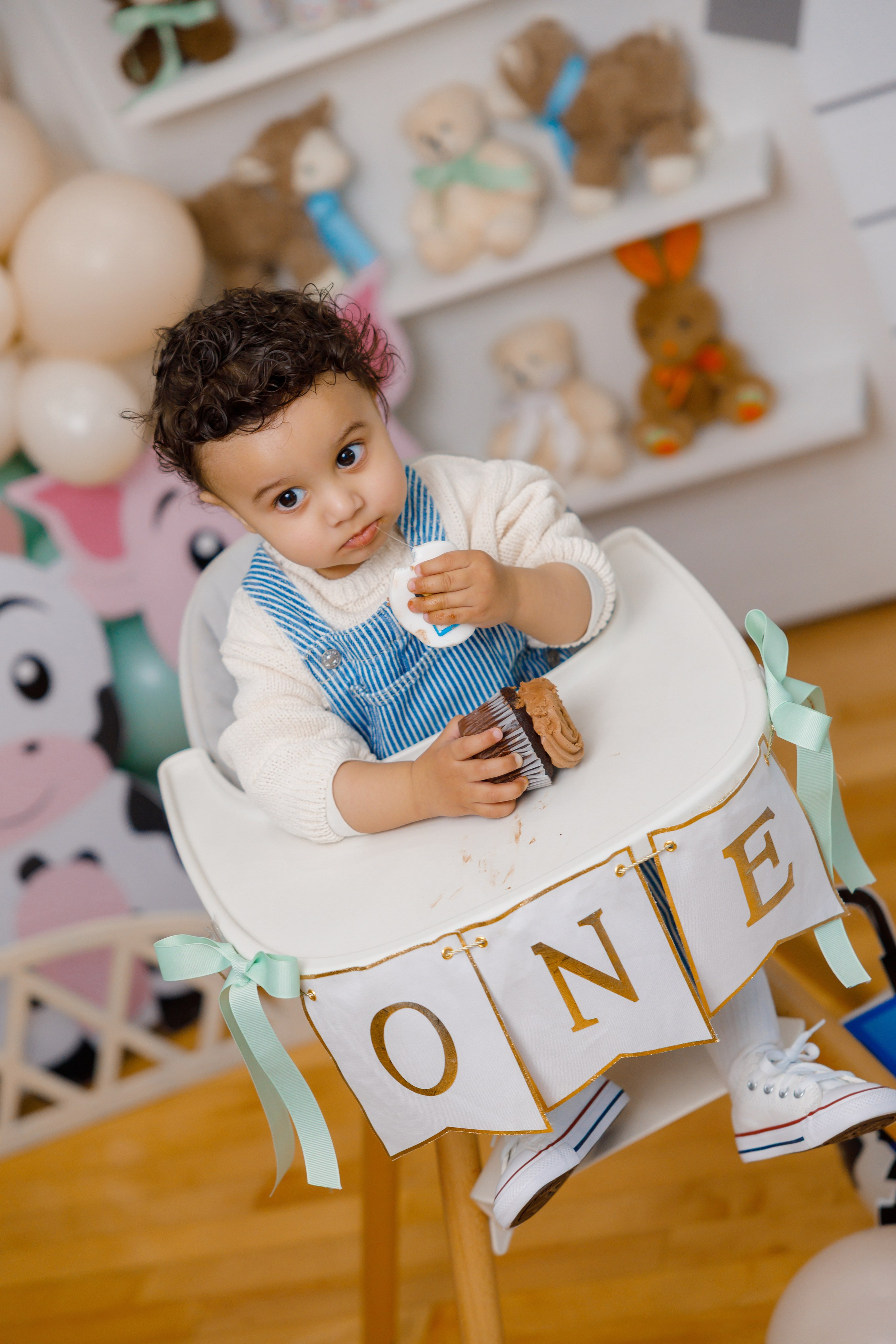 Fateh’s 1st birthday. Photographer Elvira Hryshchenko