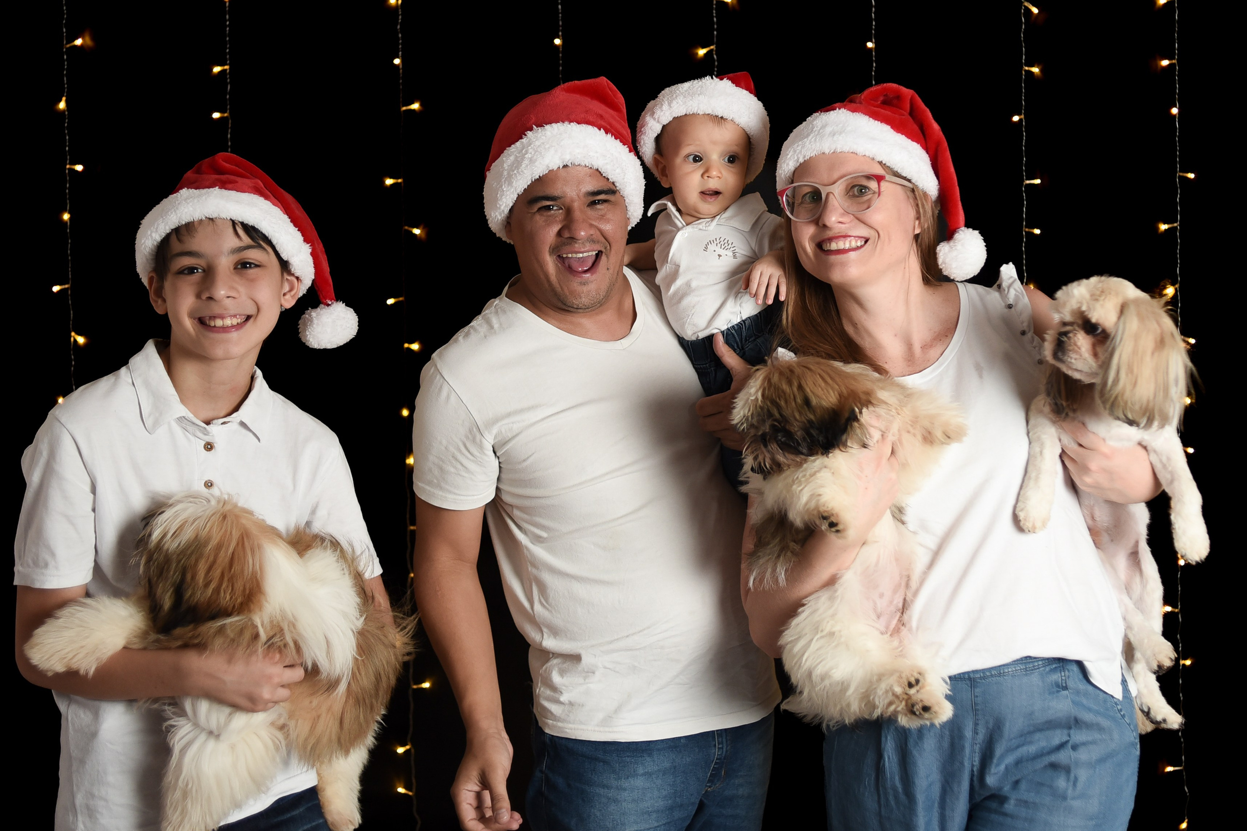 Sesión Navideña de Faustino, Octavio y Familia. Fotografo de casamiento en misiones y fotógrafo de familia  Posadas