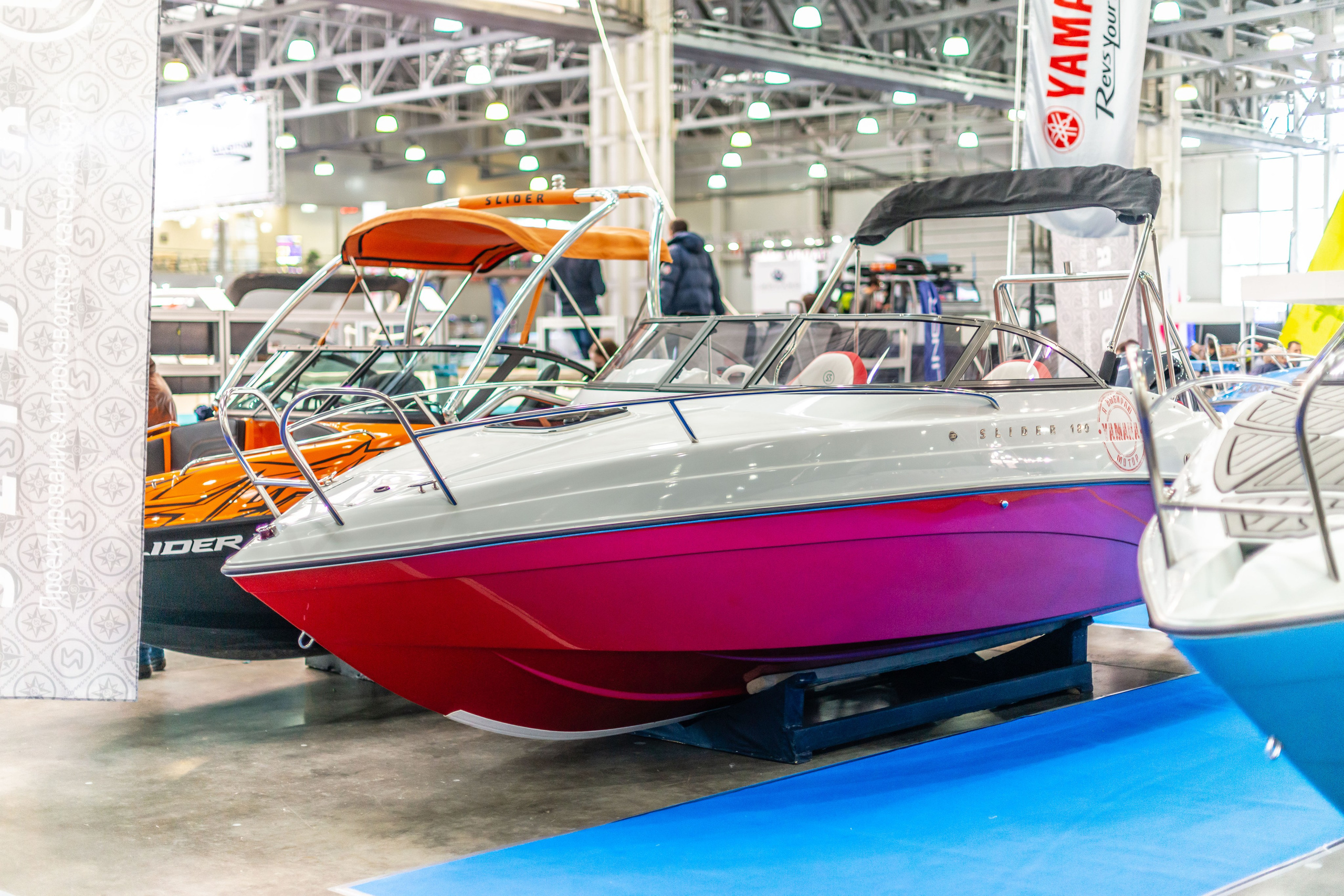 Фотосъемка лодок на Moscow Boat Show 2022. PHOTOGRAPHER QUINTANA ROO