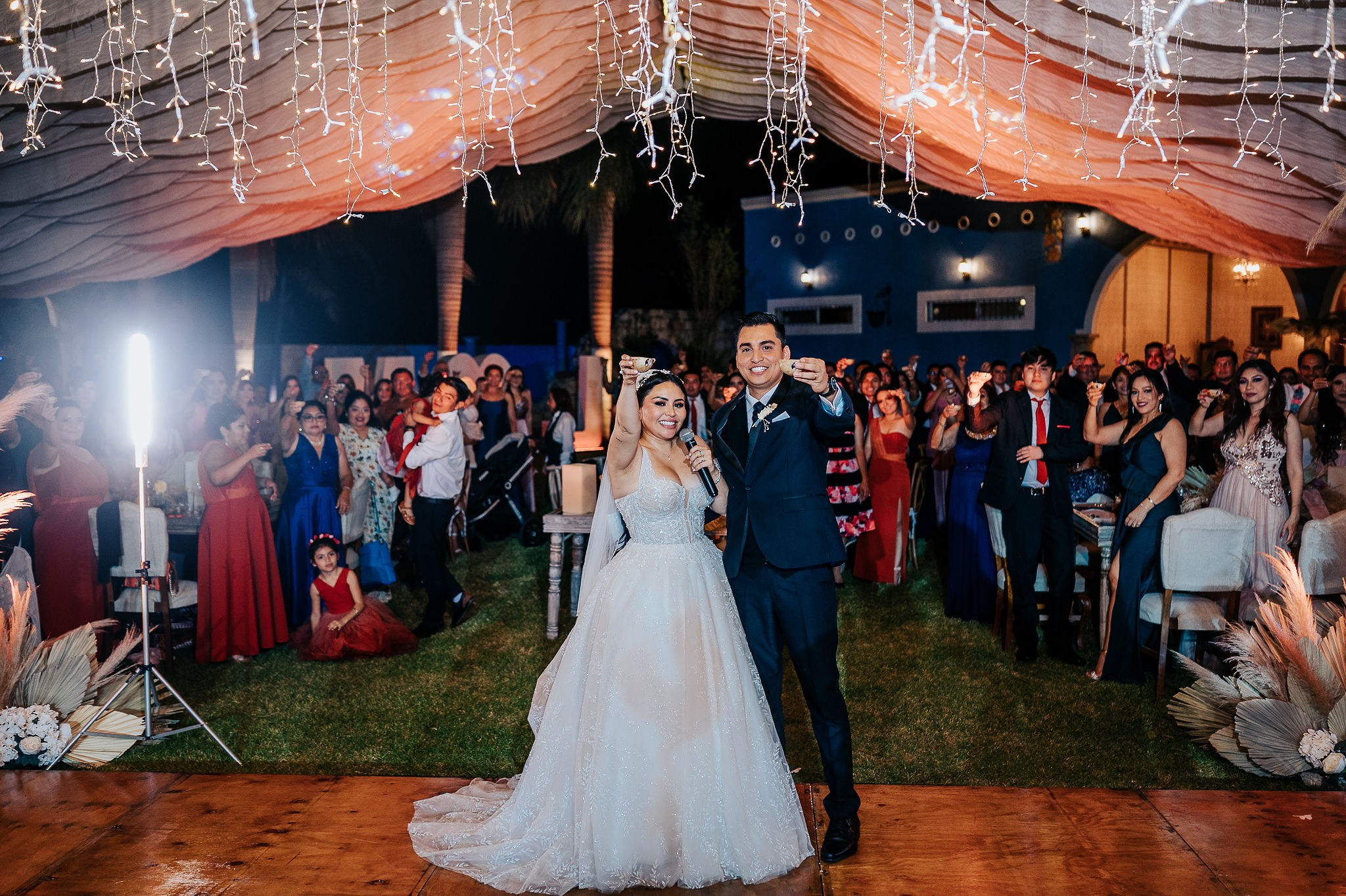 Montse & Jonathan. Fotógrafo de bodas, quince años, familias y fotografía infantil en Mérida Yucatán Alberto Rodriguez