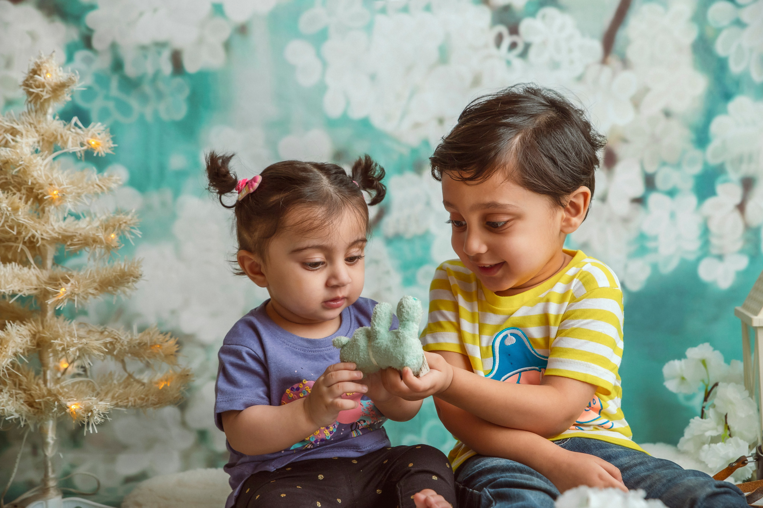 Siblings. Lifestyle and Family Photographer Faryal Saeed