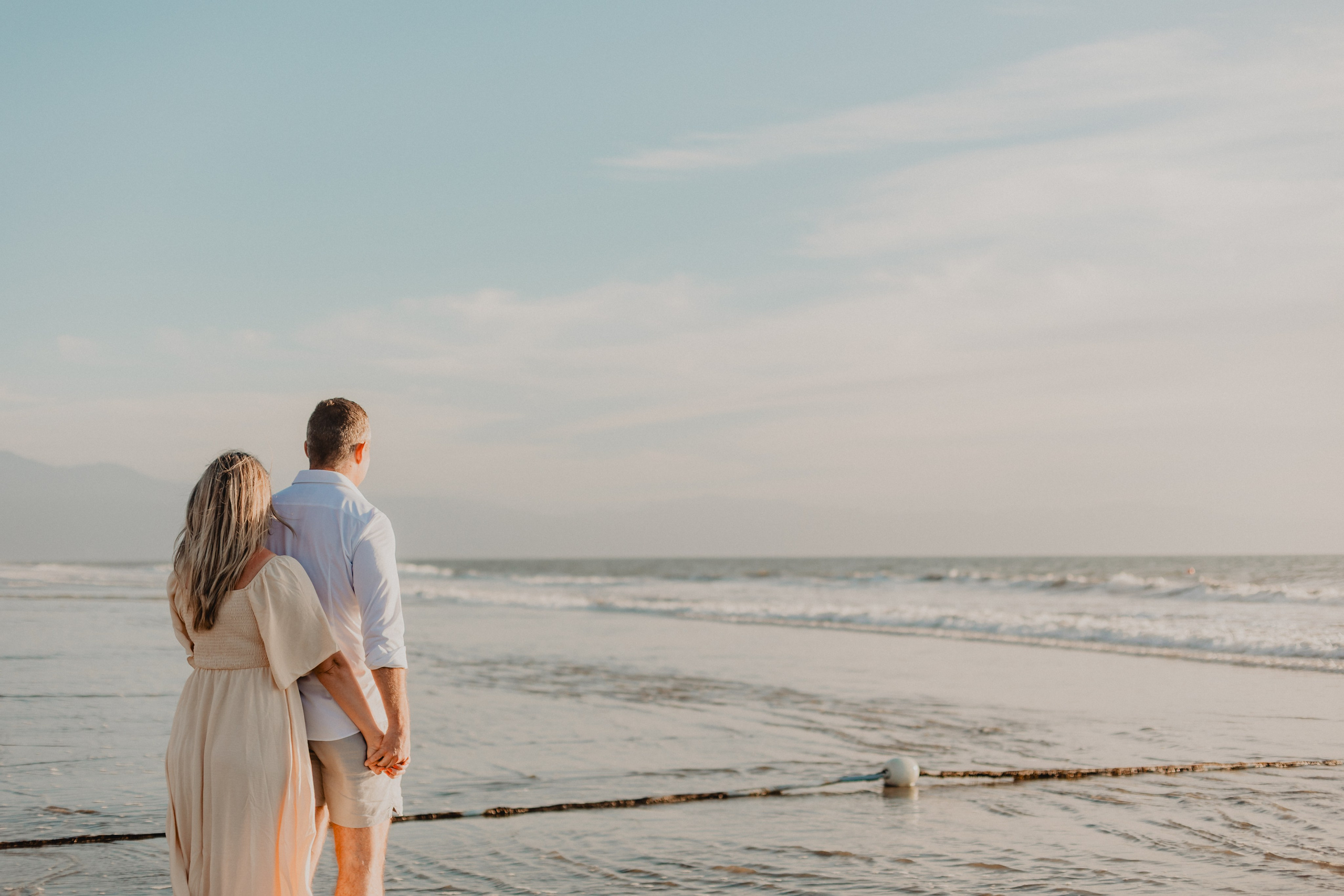 Laughter, Sand, and Sea: A Family Session in Nuevo Vallarta. Fotógrafo de Bodas en Puerto Vallarta y Riviera Nayarit | VL photo & film