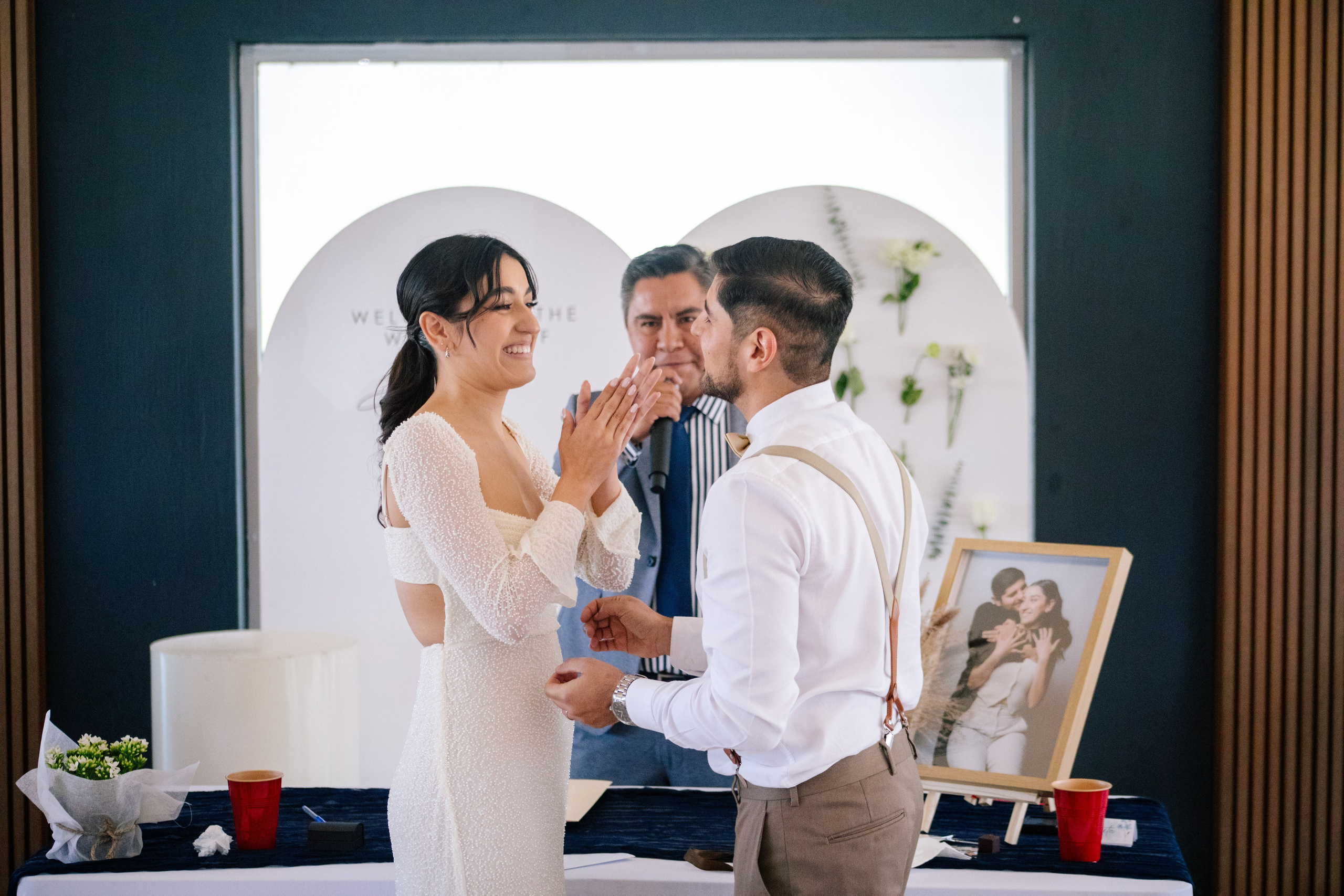 Civil. Wedding Photographer Ruth Preciado