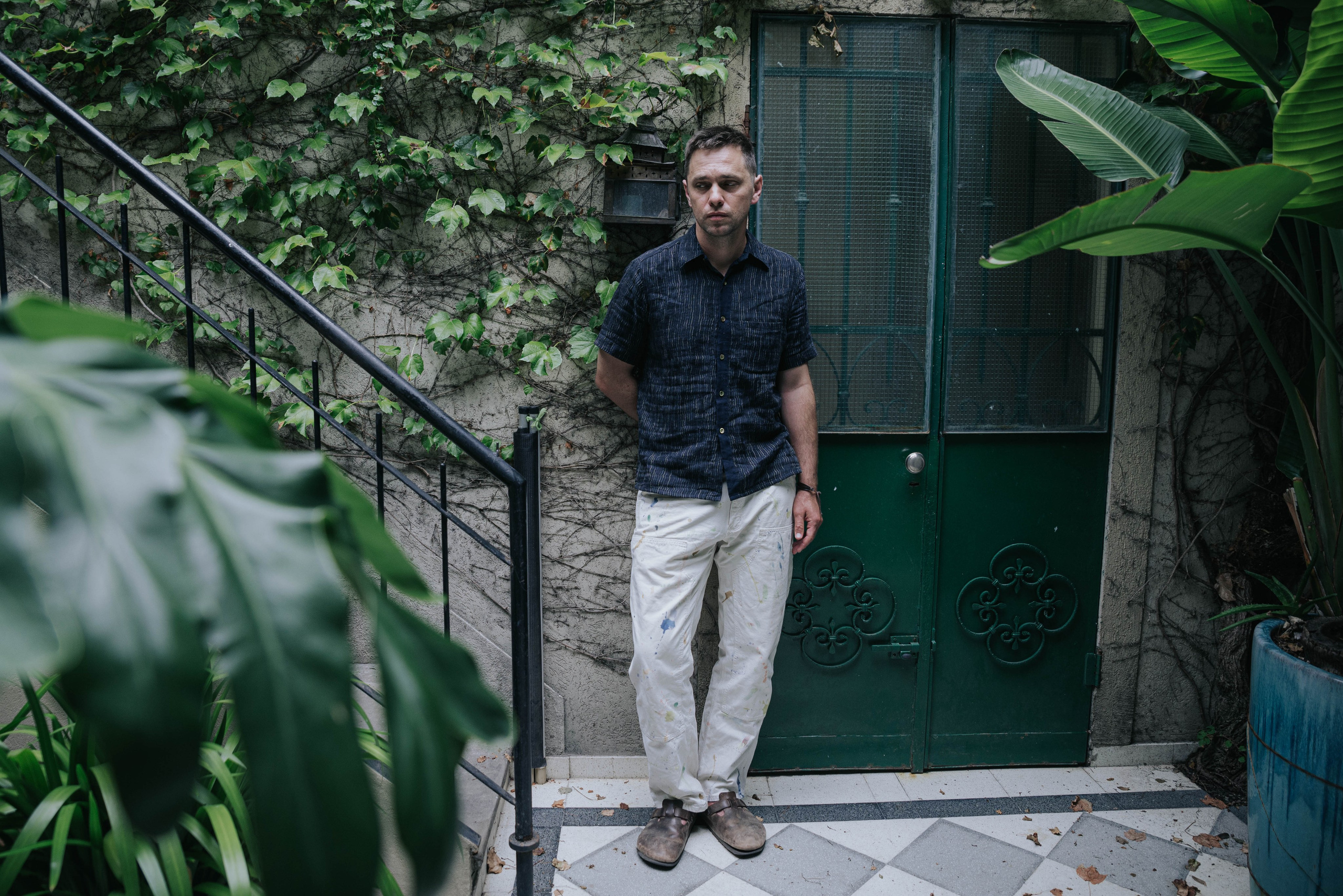 Docdocdoc. Visiting a Friend. Photographer @elmirkami in the city of Buenos Aires