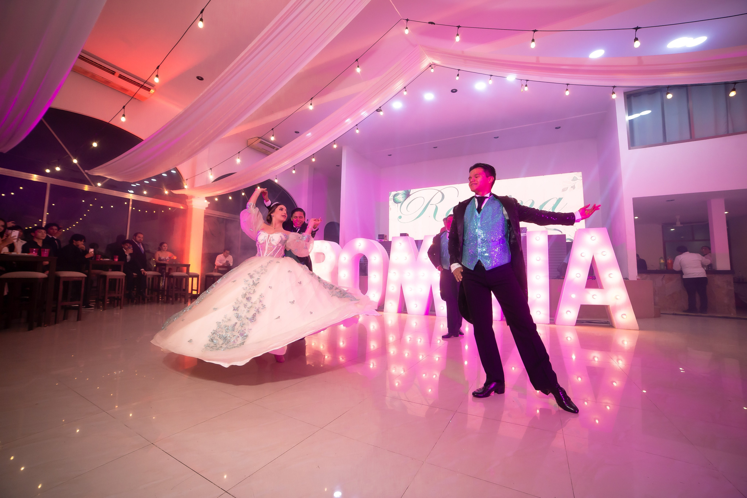 XV AÑOS ROMINA. Simón Enríquez Studio