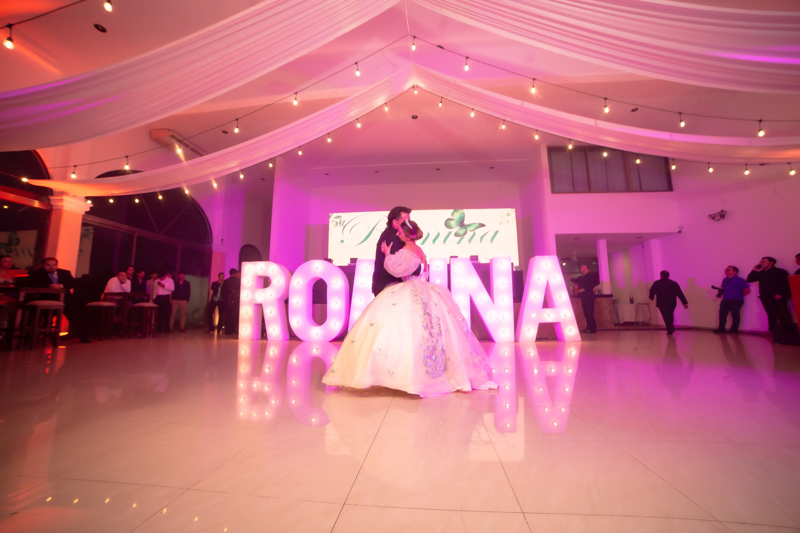 XV AÑOS ROMINA. Simón Enríquez Studio