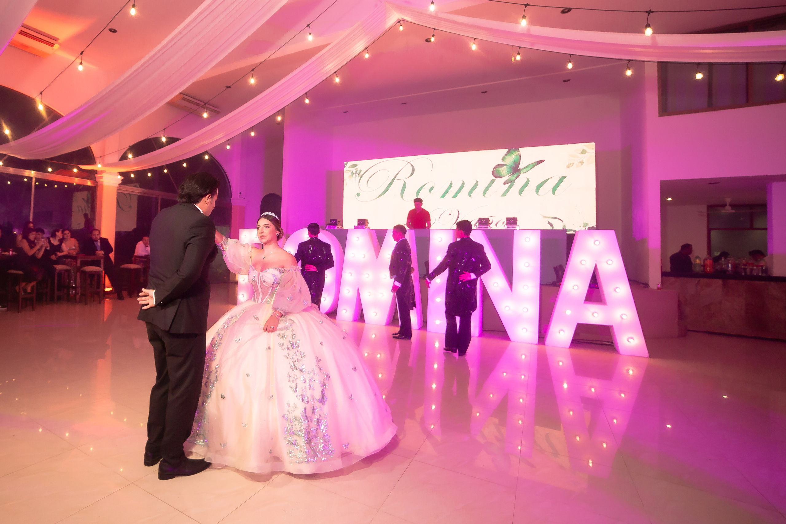 XV AÑOS ROMINA. Simón Enríquez Studio