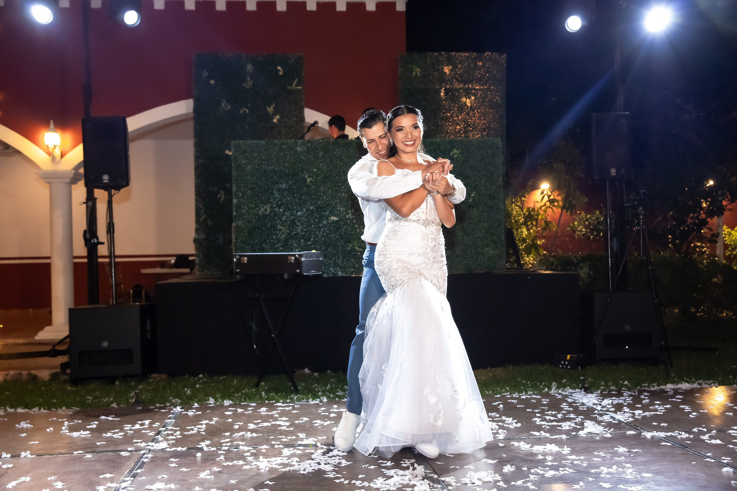 Delta & Cesar. Simón Enríquez Studio