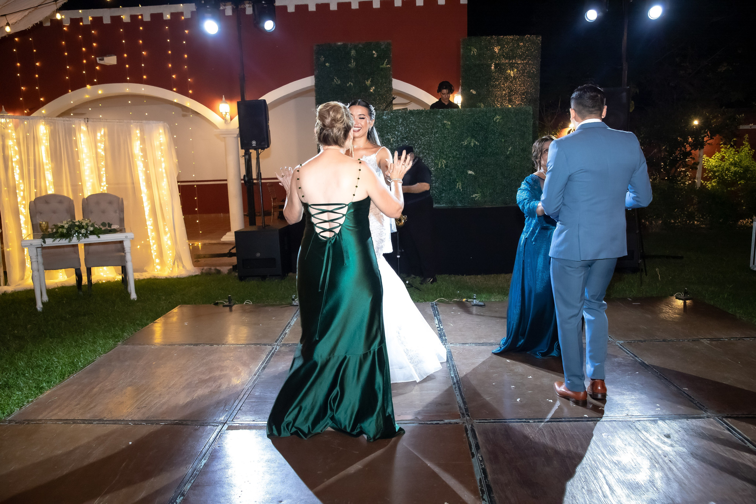 Delta & Cesar. Simón Enríquez Studio