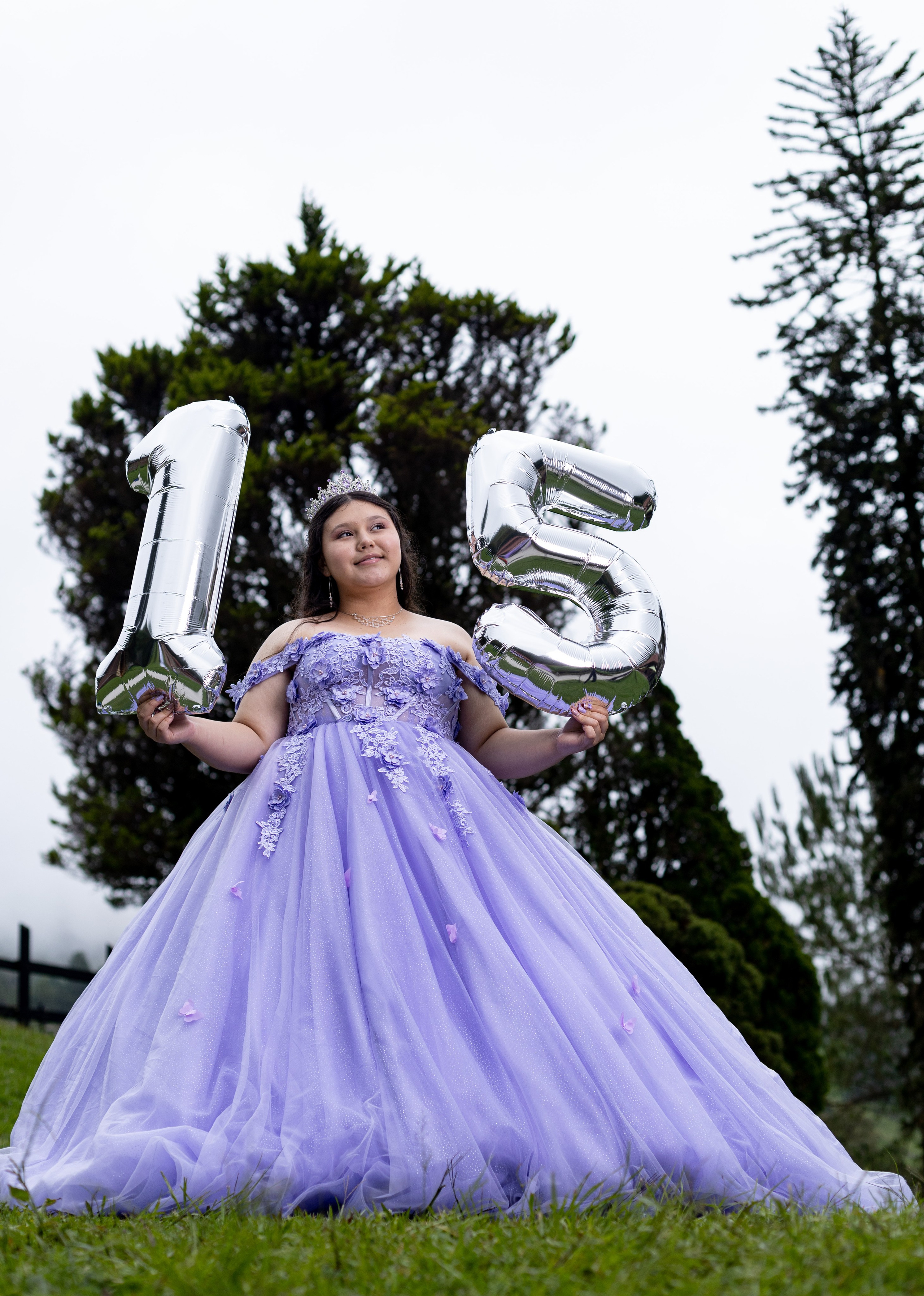 Fotógrafo para fiestas de 15 años pre 15 años álbum de fotos para 15 años fotografías de princesas las mejores fotos de 15 años precio