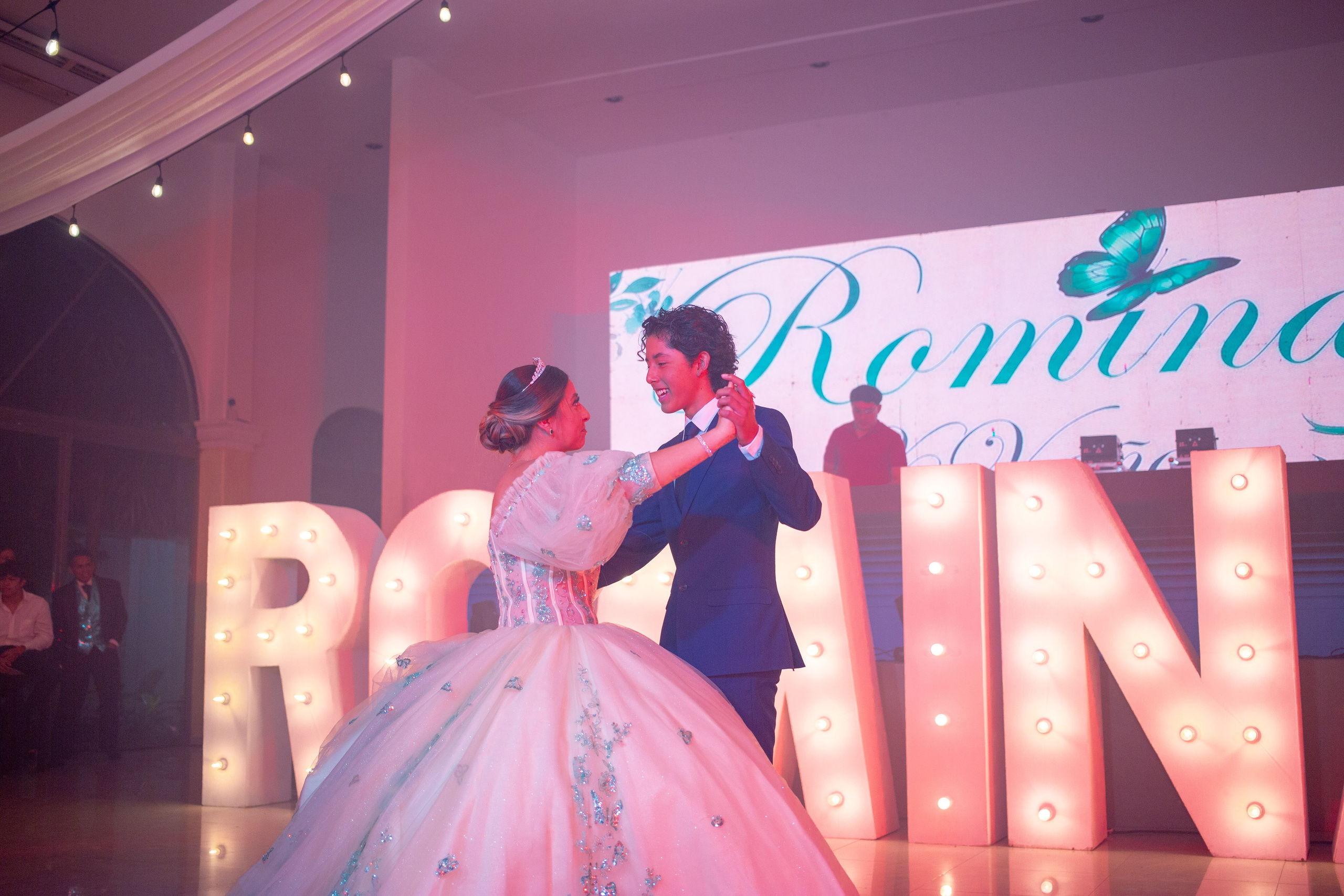 XV AÑOS ROMINA. Simón Enríquez Studio