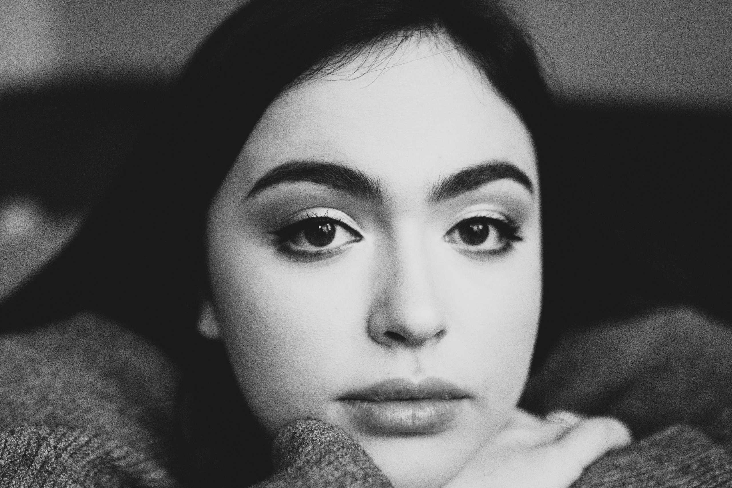 Portrait and lifestyle photographer based in Toronto, Canada
