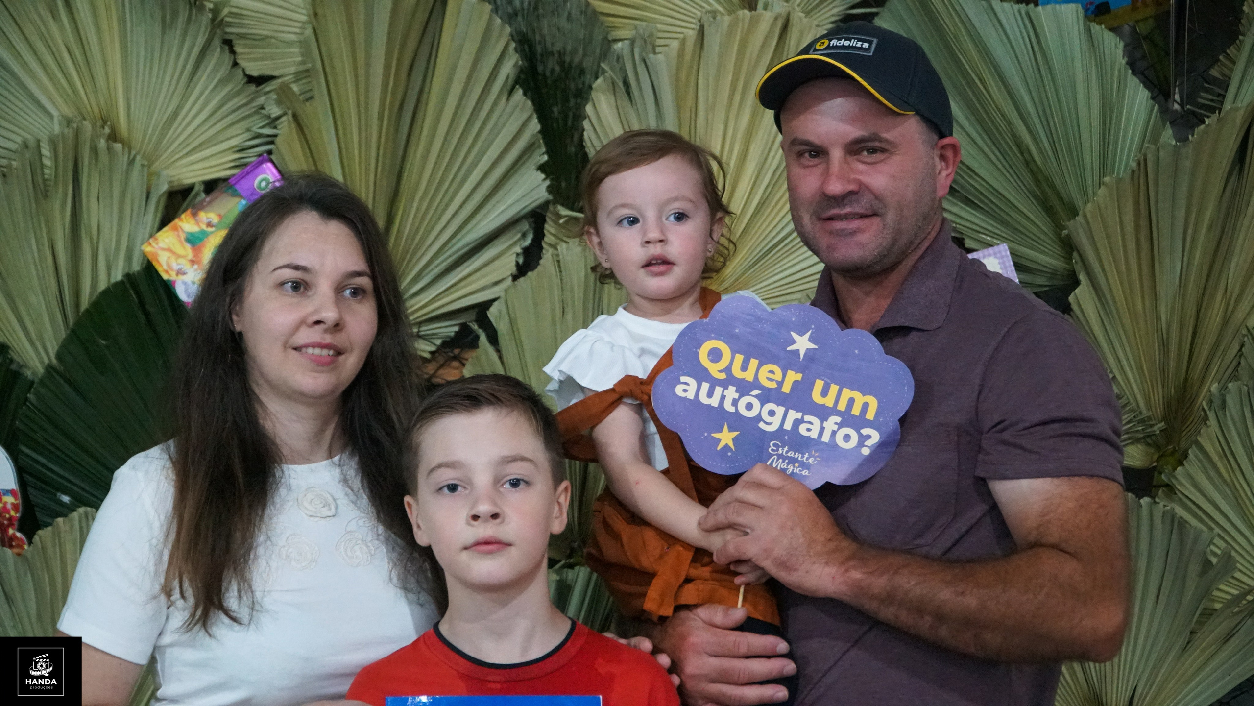 Noite autógrafos colégio Aurélio Buarque de Holanda. Fotografia e Filmagem Handa Produções