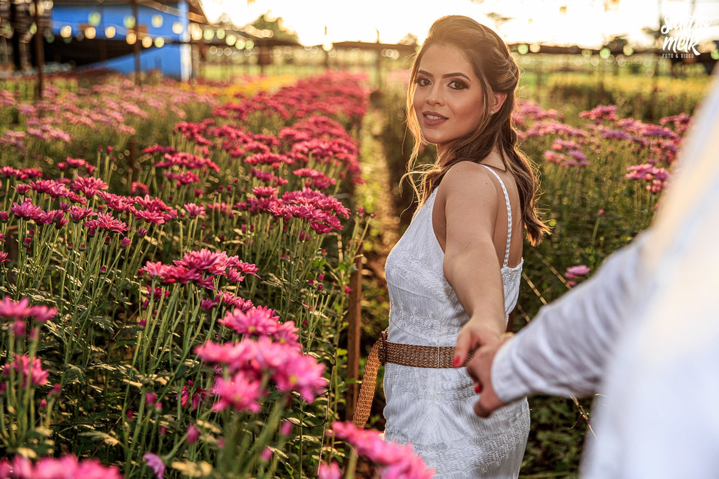Ensaio Pré-Wedding em Holambra — Juliana e Sílvio | Studio Melk Fotografia