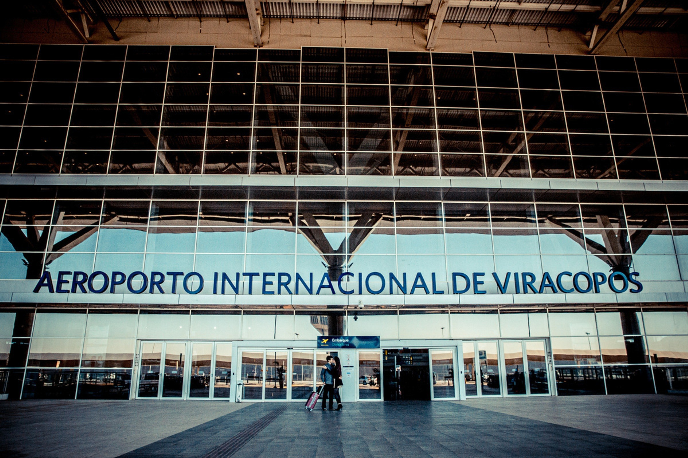 Aeroporto Viracopos — Monique e Renato. Studio Melk