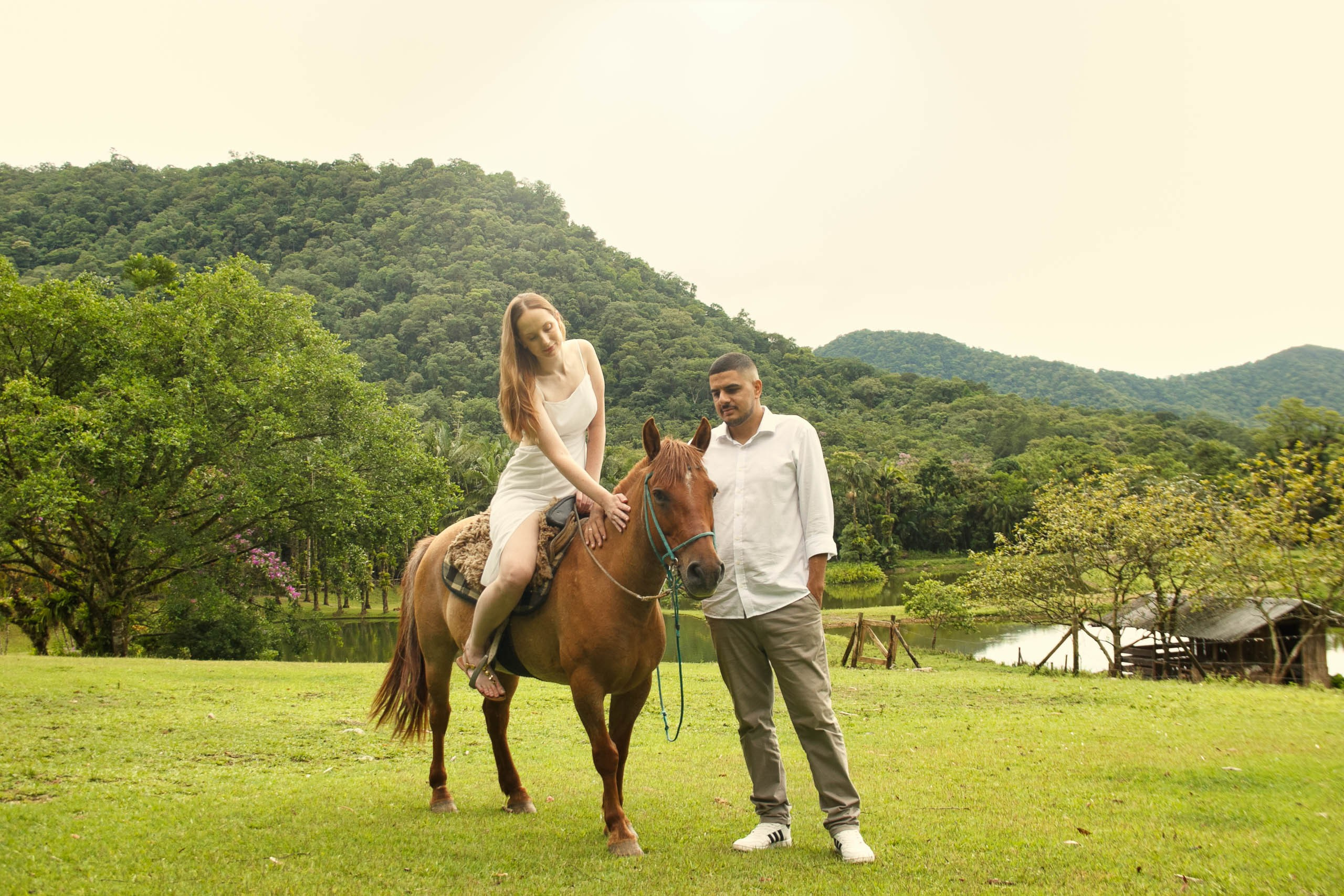 Ensaio Pré-Wedding em Meio à Natureza: Parque Recanto Diamante na Estrada Bonita, Joinville. Marcus Monteiro Fotografia
