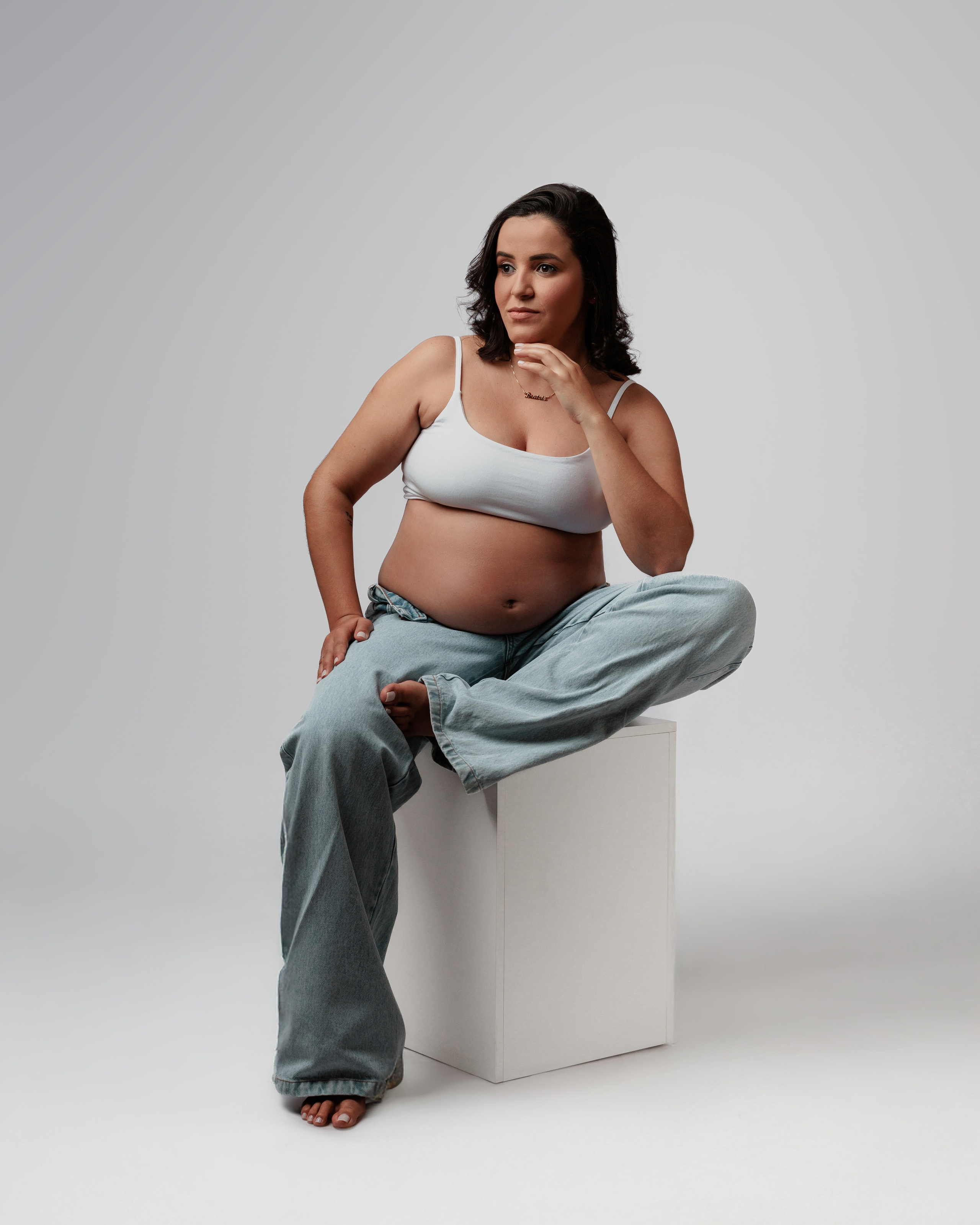 2025 | Beatriz — Gestante — Estudio. Denis Damasceno | Fotografia