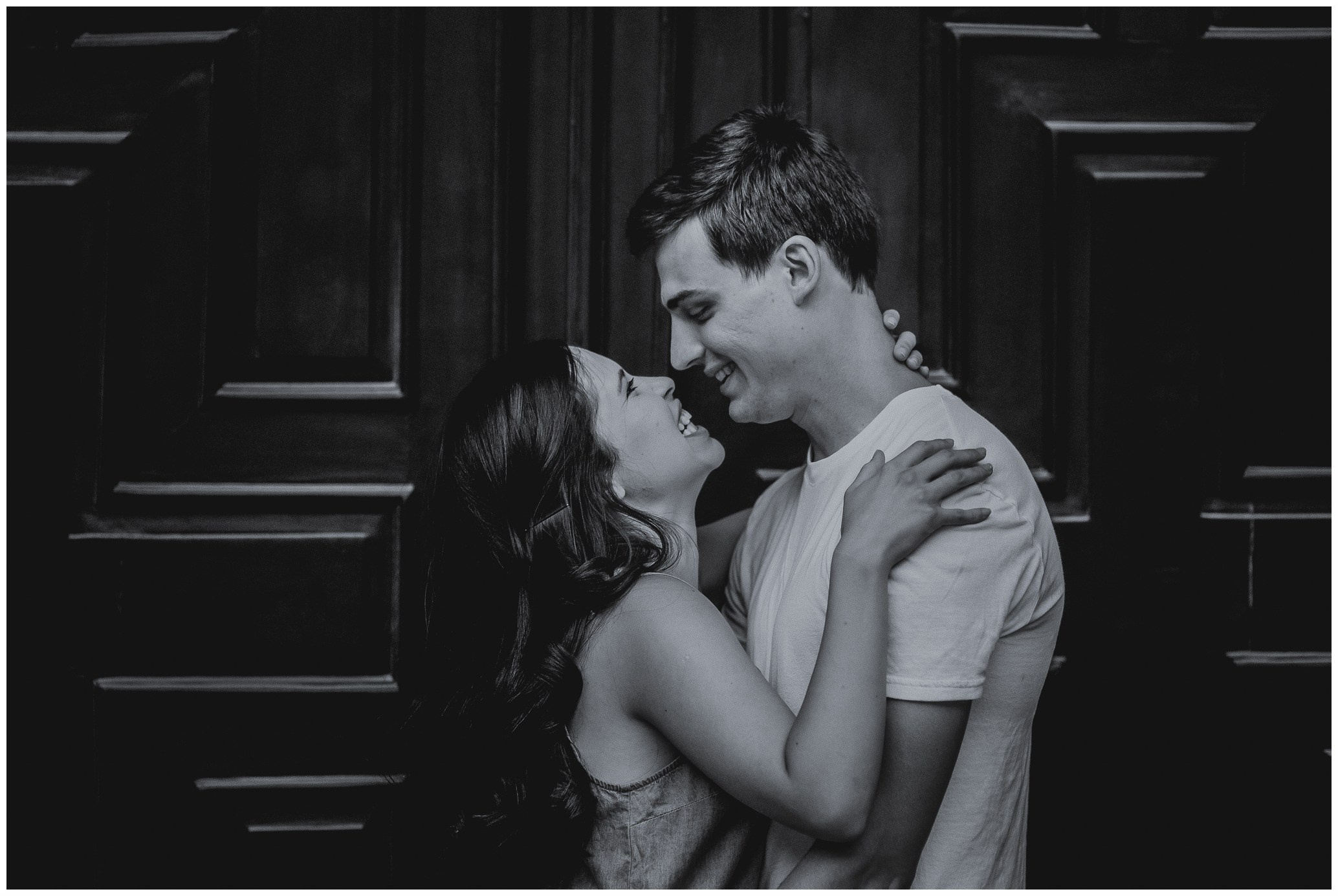 Andrea y Jordan: Sesión de pareja en centro historico de San Luis Potosí. Fotógrafo de bodas