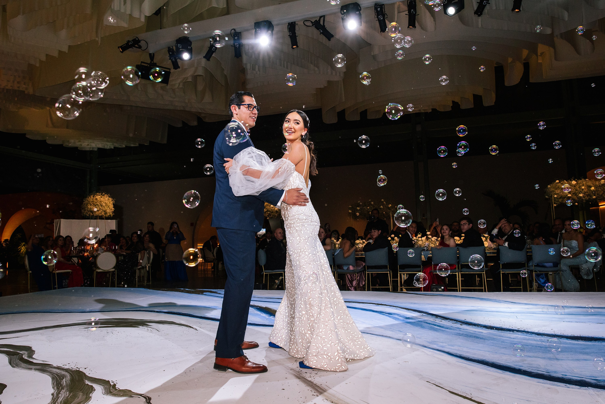 Primer Baile. Wedding Photographer Ruth Preciado