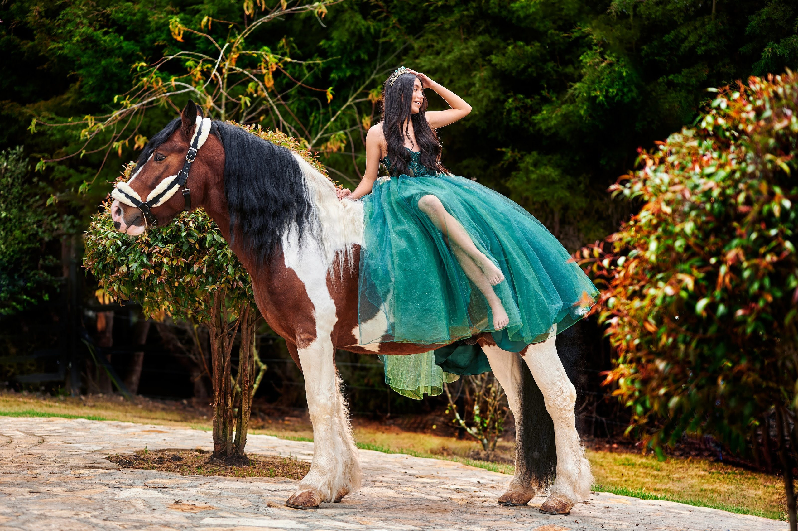Fotos con caballos para Quiceaños. Wedding Photography & Videography by ZZ Hendrick | Capturing Your Love Story in Colombia & USA