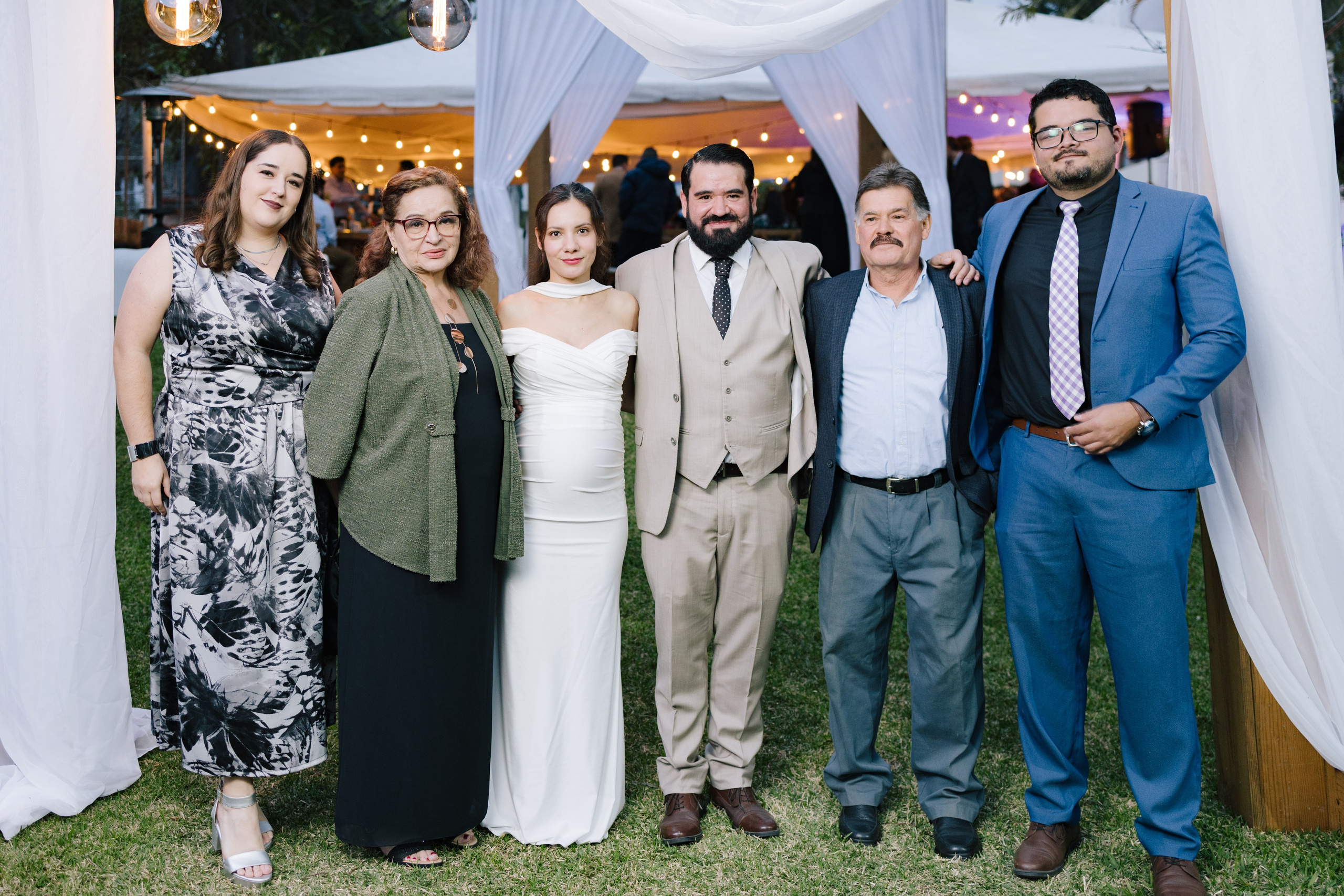 Marial y Daniel Civil y Revelacion. Wedding Photographer Ruth Preciado