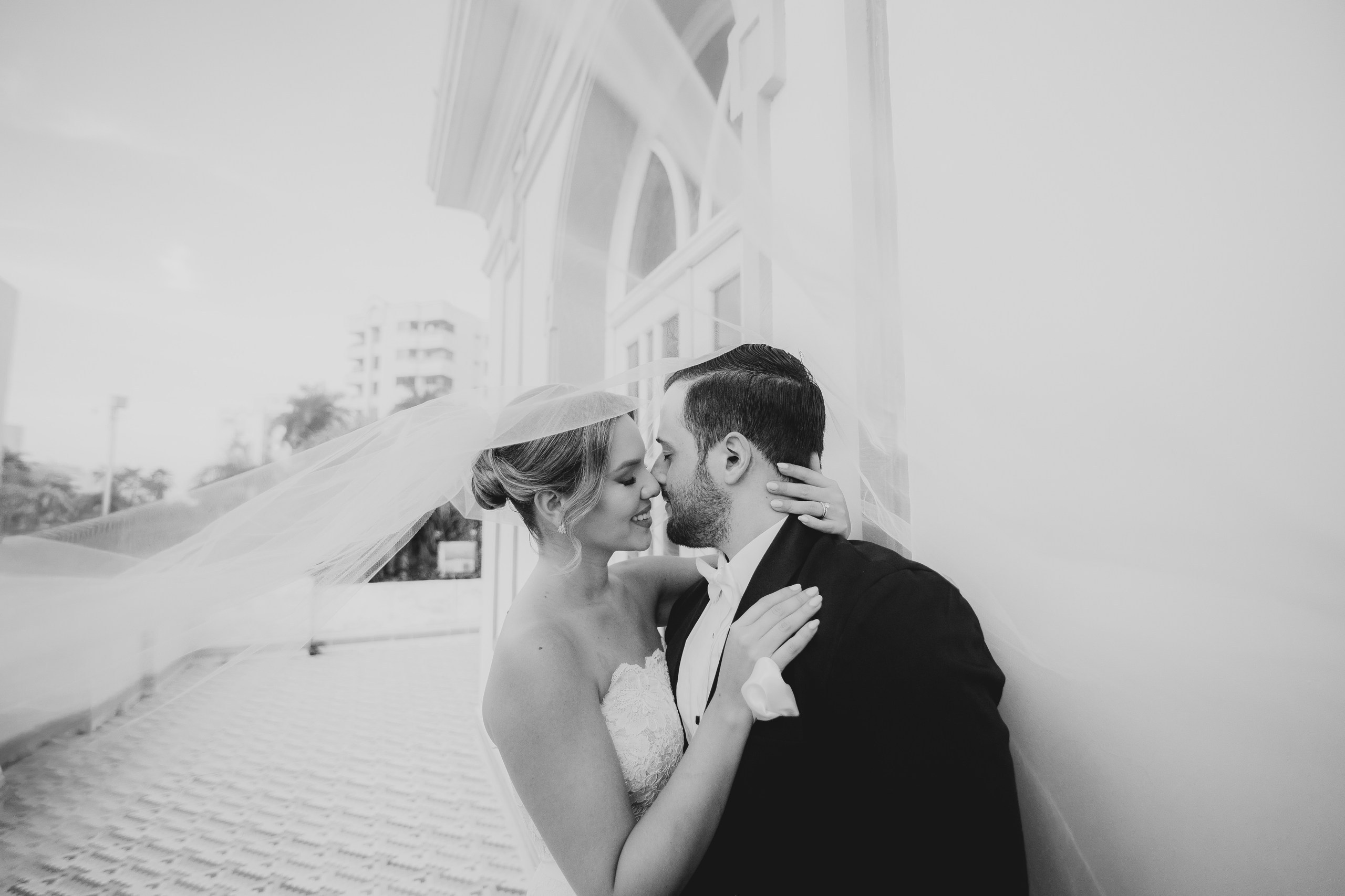 Fotógrafo de Bodas en Barranquilla – Historias Reales | Morada Photography. Fotógrafo profesional de Bodas Documental en Barranquilla, Cartagena y Santa Marta | Morada Photography