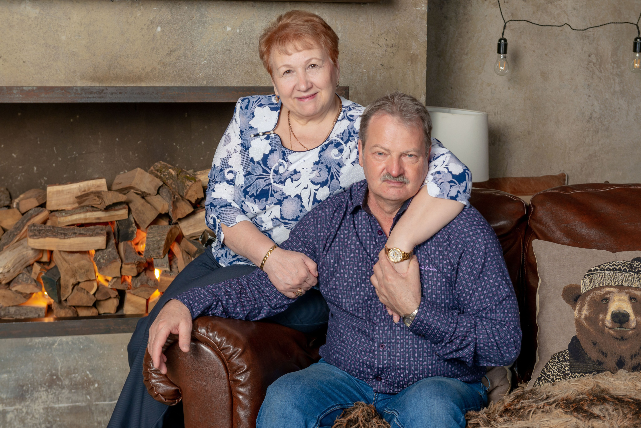 Photosession of a married couple in the studio. PHOTOGRAPHER QUINTANA ROO