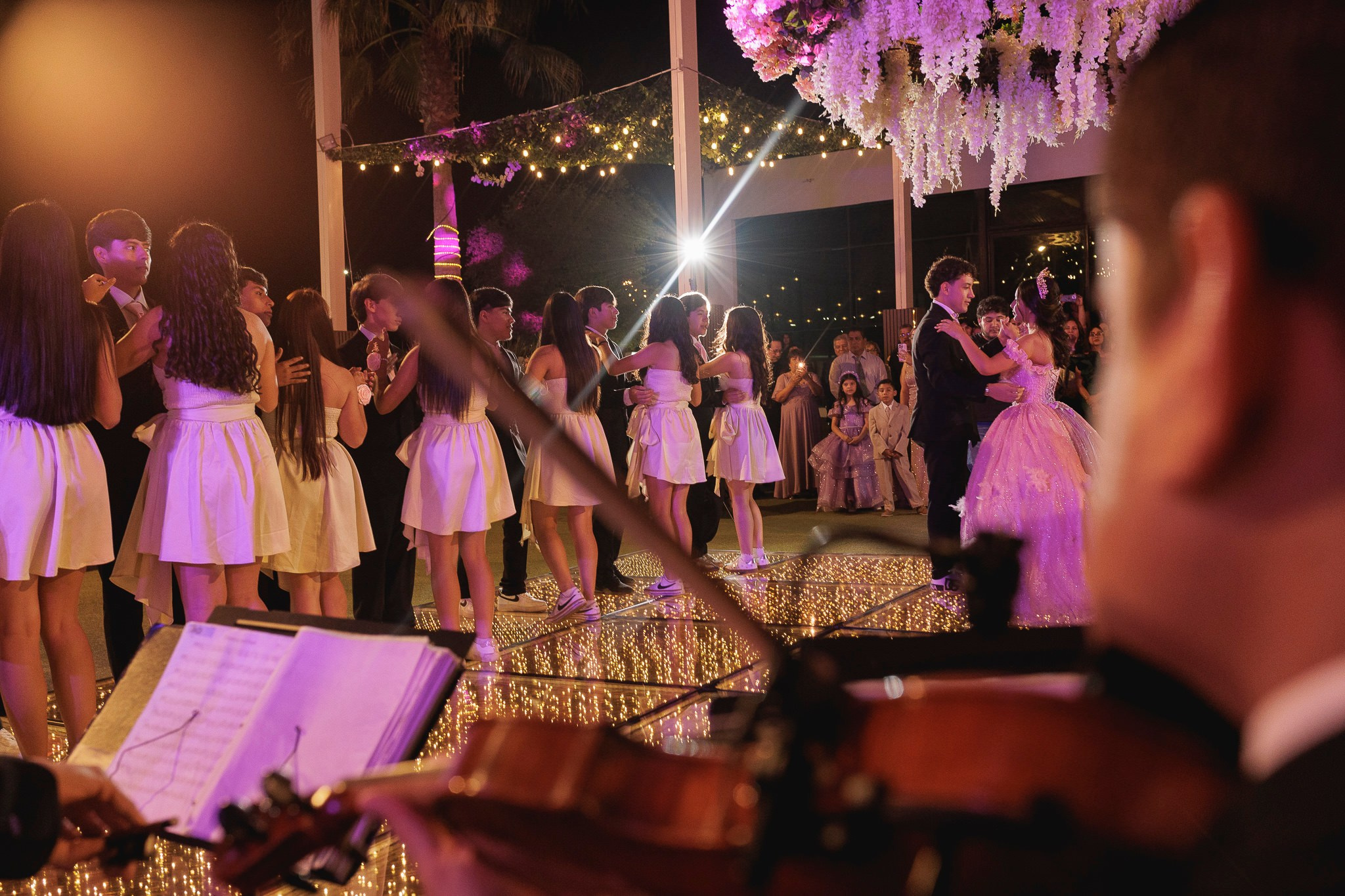 María Regina XV — Una noche escrita en sueños. Lg Fotografia