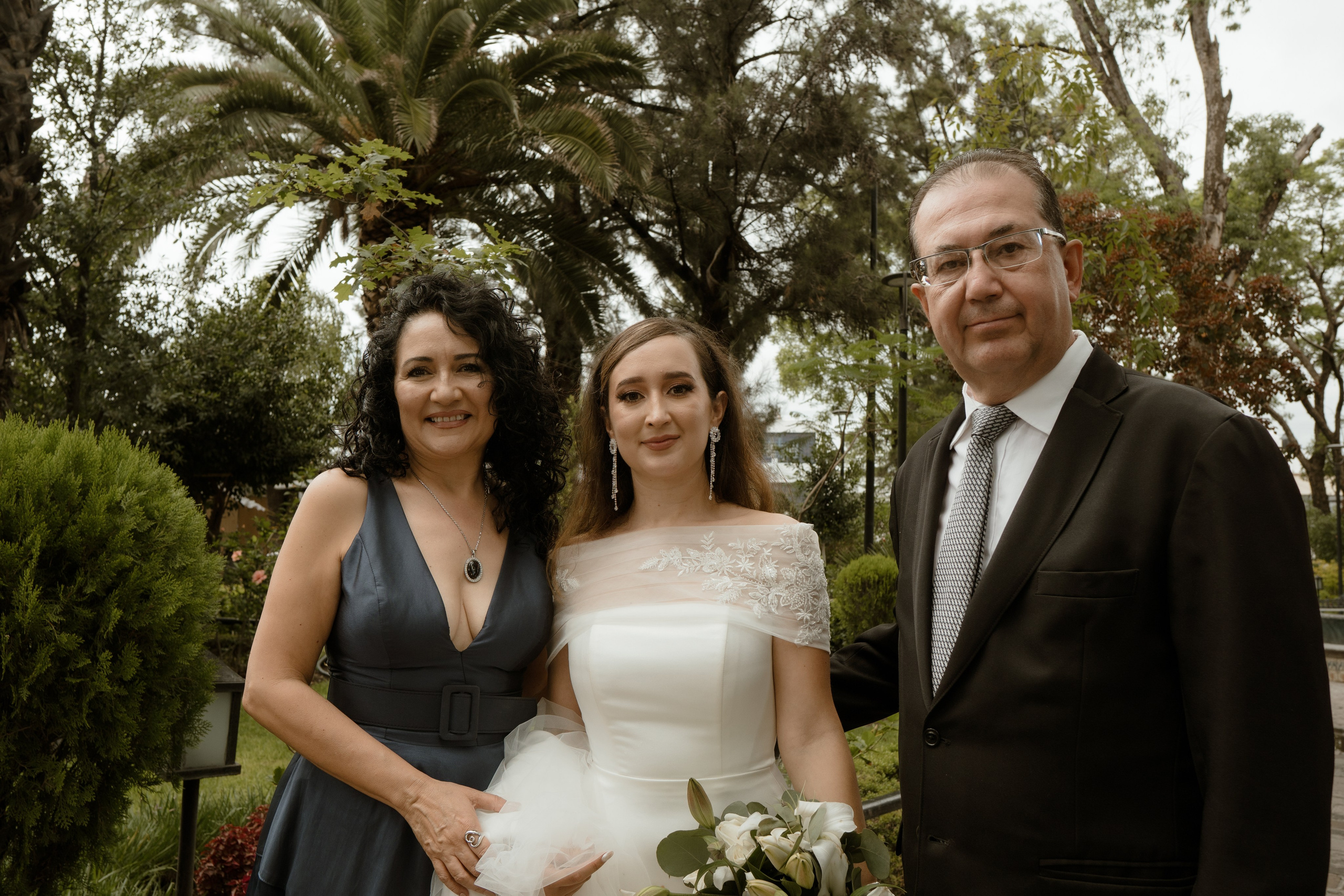 Jorge y Liliana. TWO MILLIMETERS