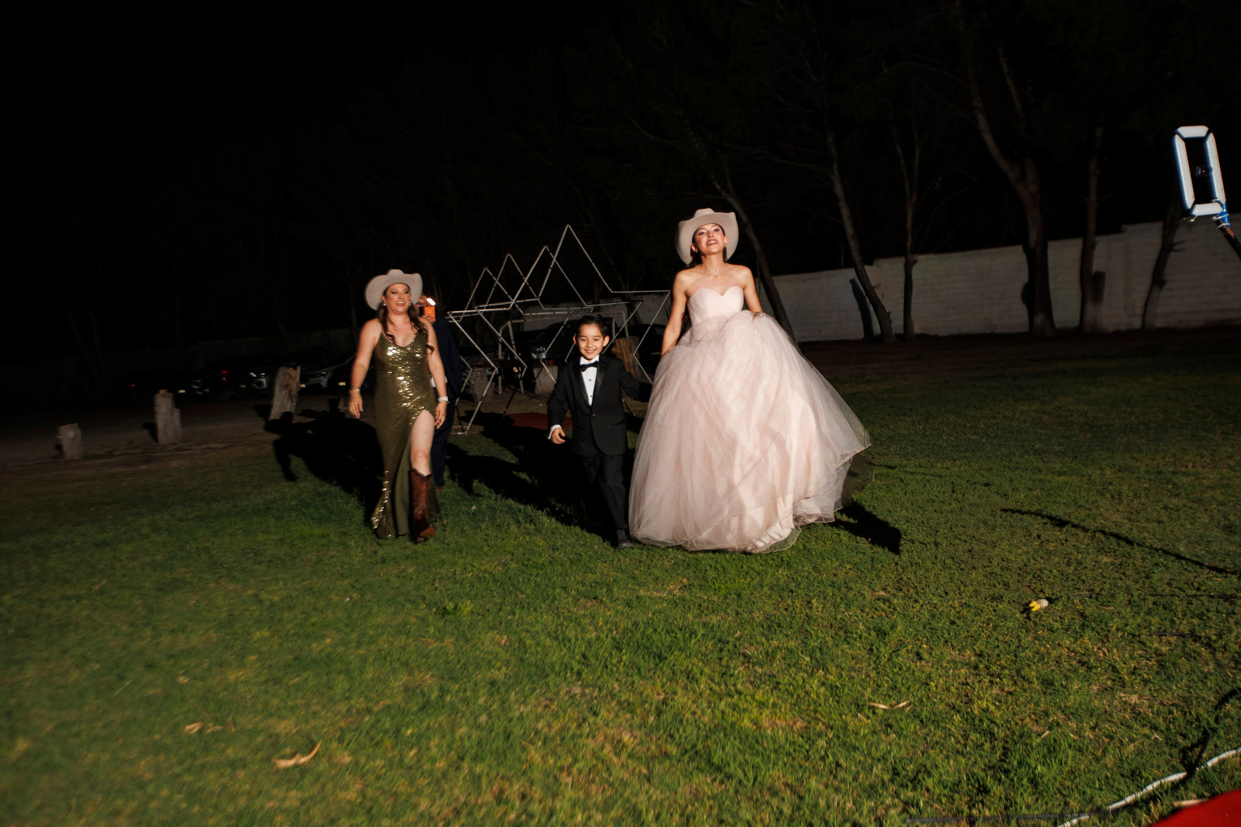 Renata XV — El comienzo de una nueva historia. Lg Fotografia