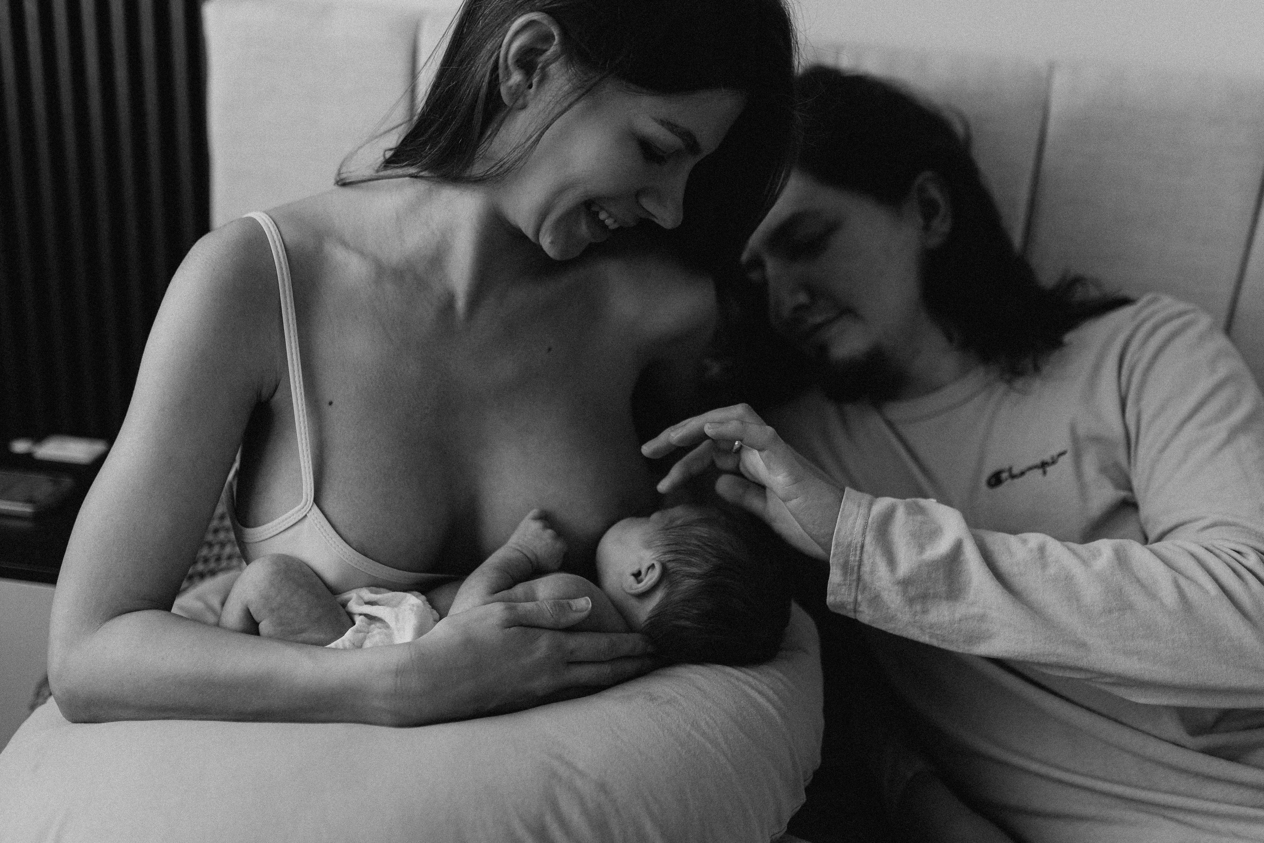 Luna 7 days. Fotografa documental de familia e nascimento em Florianópolis SC Daria Ermolaev