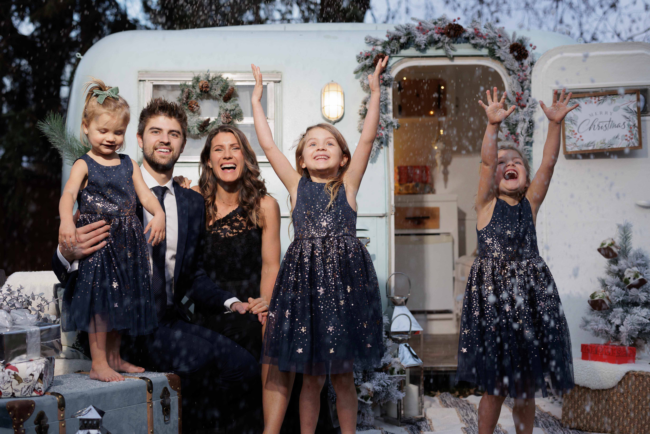 Stacey&Jason (Christmas). Wedding Photographer in Winnipeg — Cinematic & Timeless by Vitiuk Photography