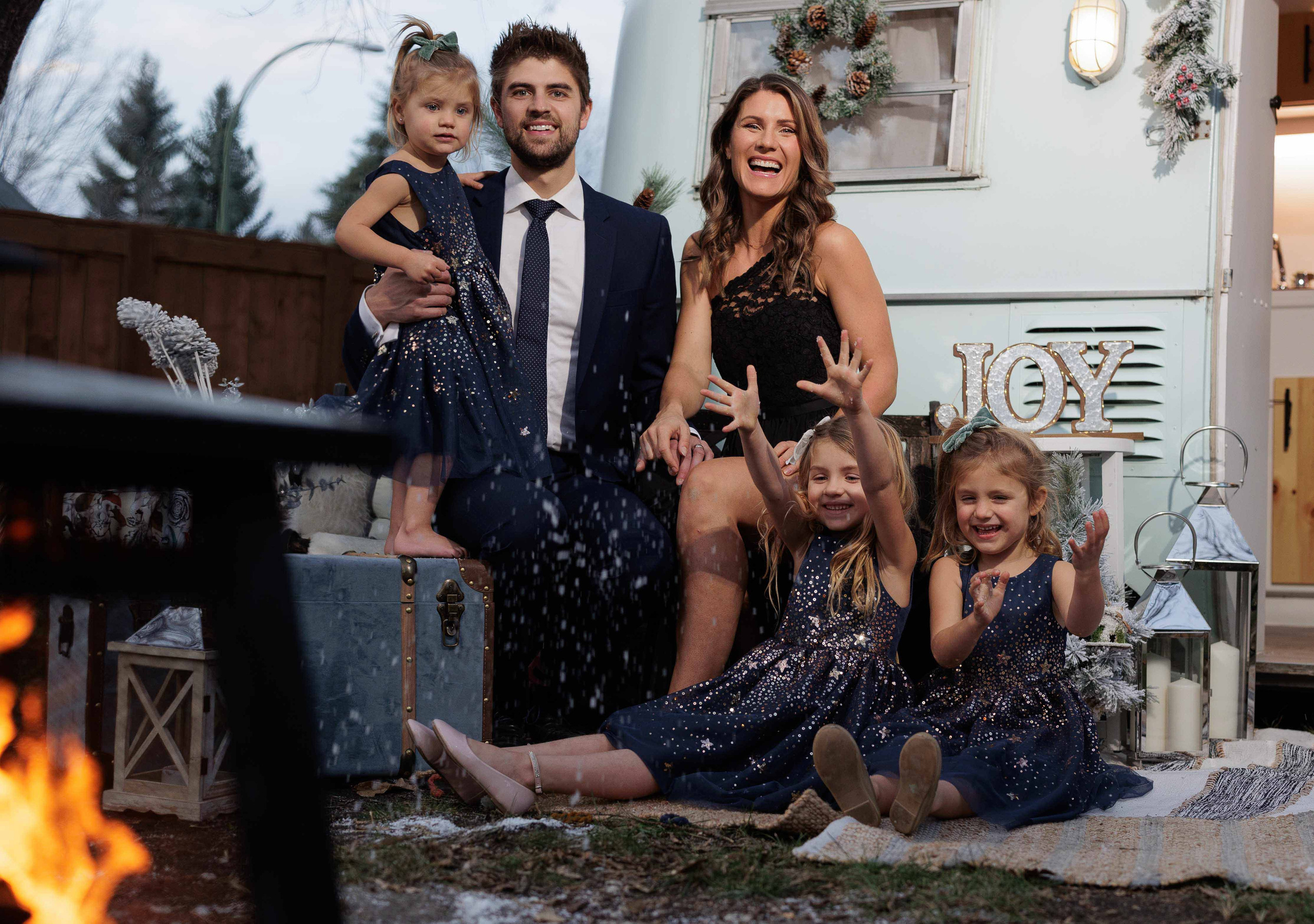 Stacey&Jason (Christmas). Wedding Photographer in Winnipeg — Cinematic & Timeless by Vitiuk Photography