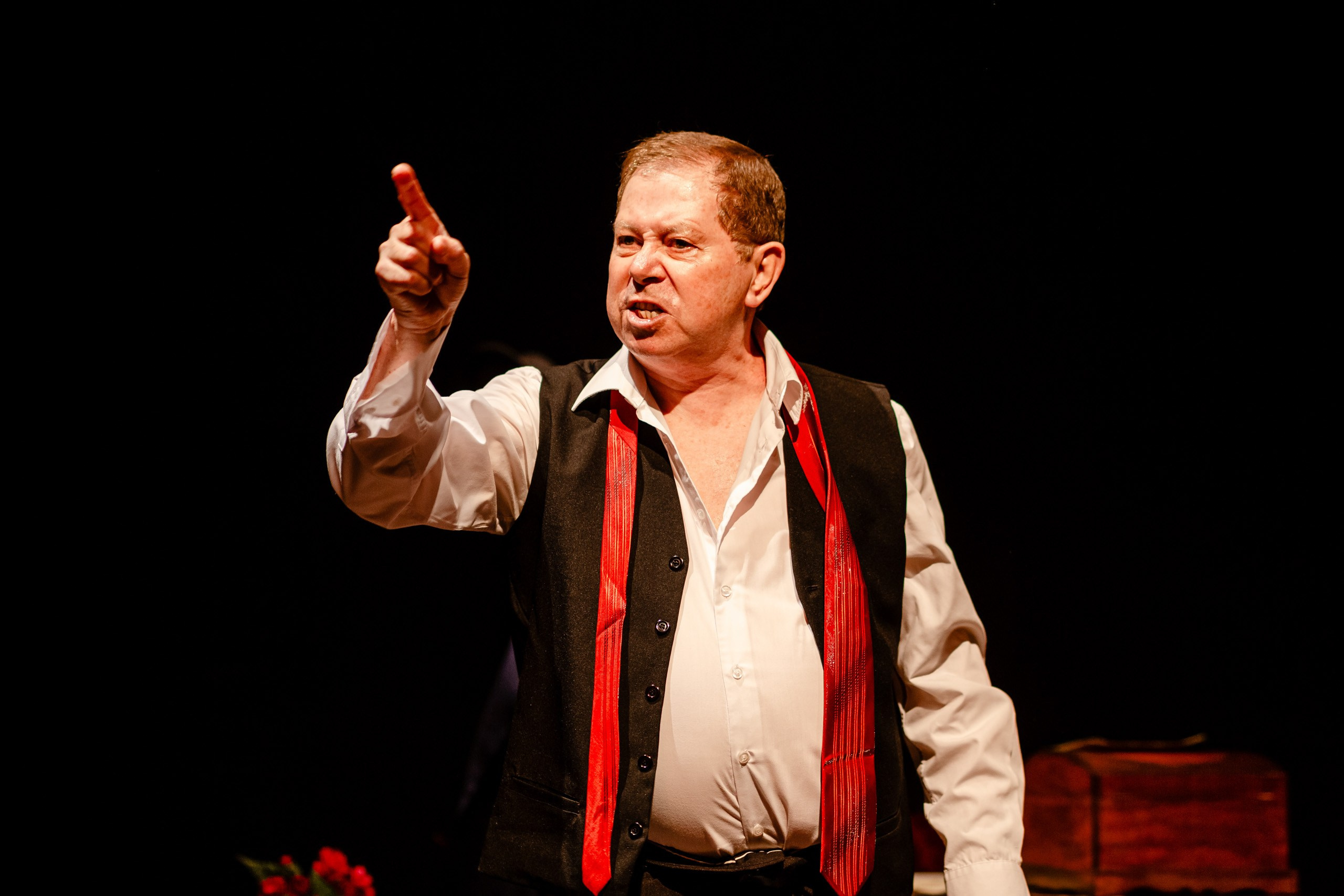 Fotografia de espetáculo teatral As Pessoas de Minha Pessoa do Valentim Schmoeler