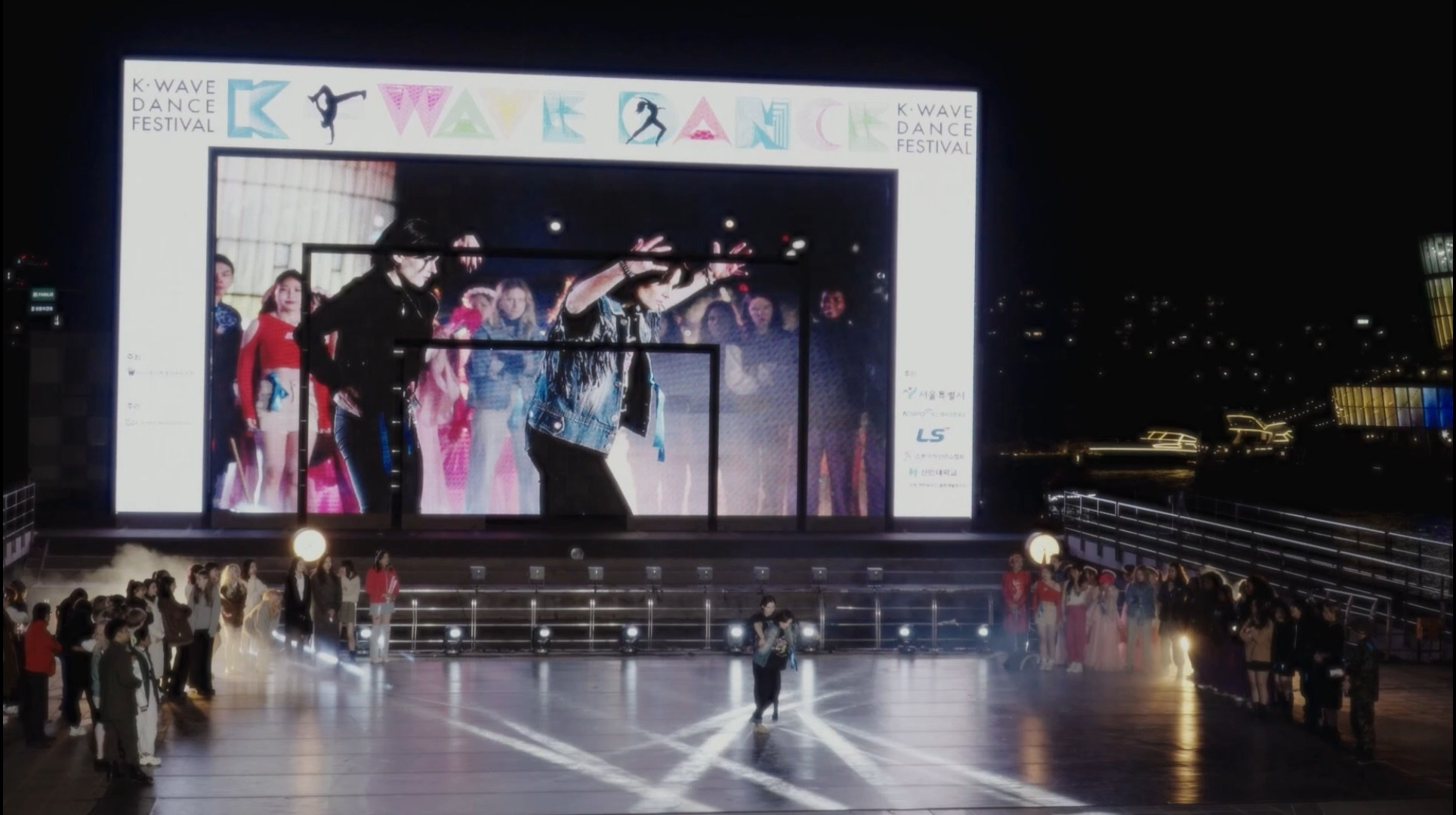 SEOUL, 2023, K-WAVE DANCE FESTIVAL — “VG&7” dance duet — stage performance. Фотограф в Сеуле, Южная Корея Наталья Доброквашина